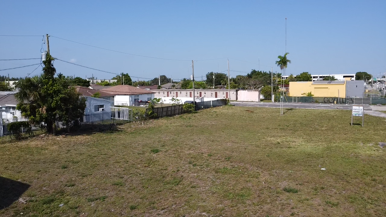 837 West Pembroke Road, Hallandale Beach, FL 33009