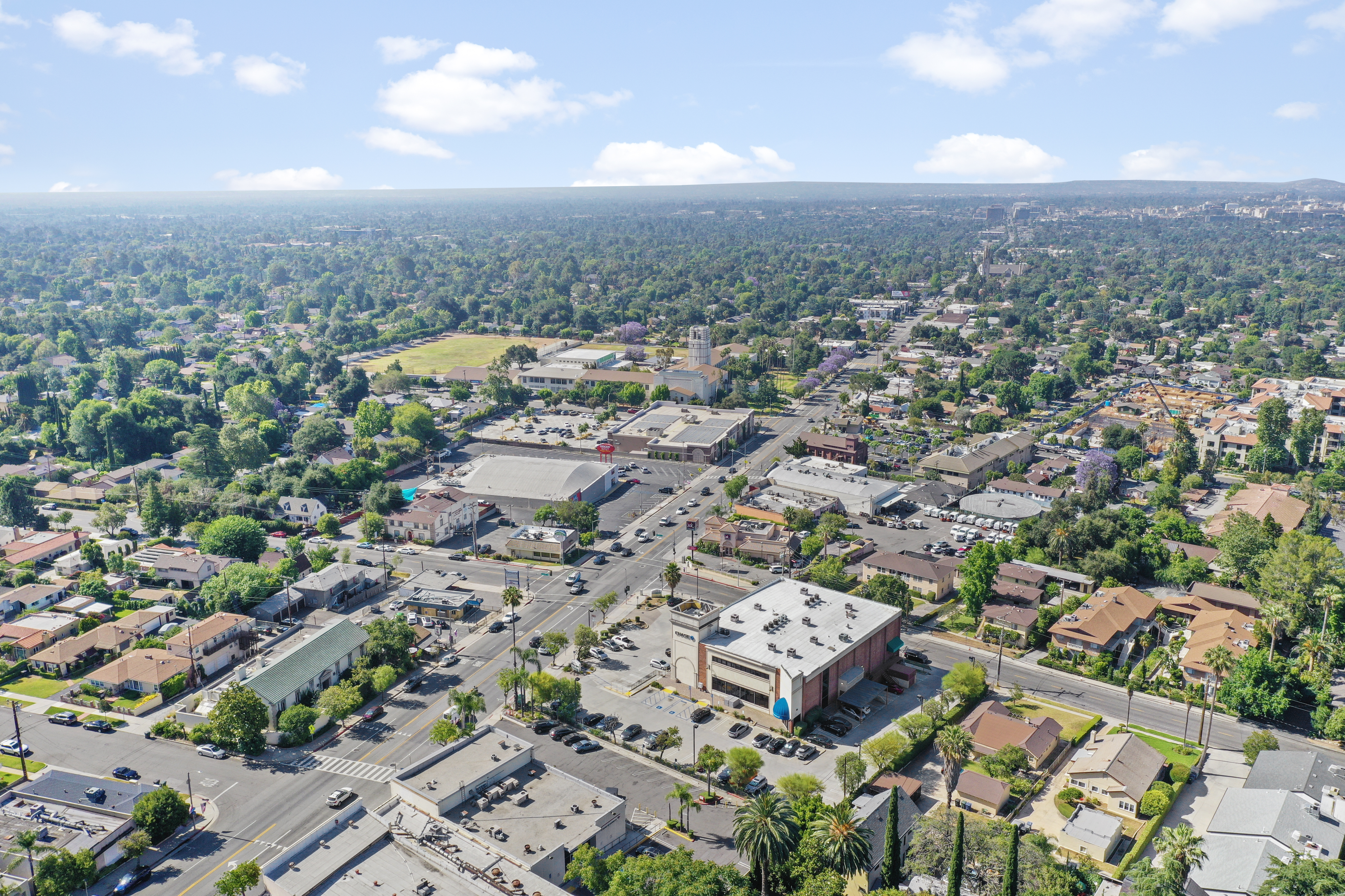 Chase Plaza, 2333 Lake Avenue, Altadena, CA 91001