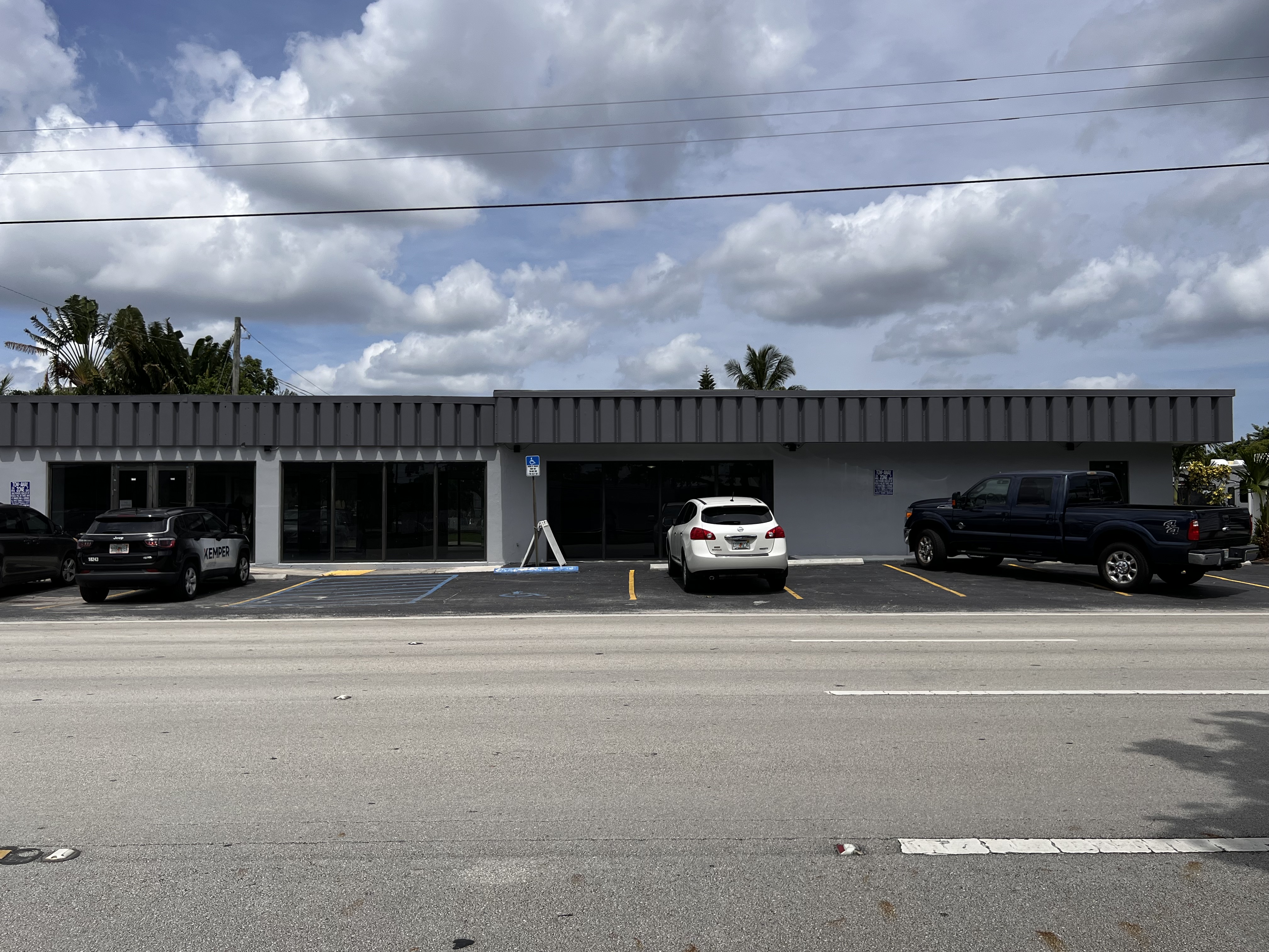 1100 S Dixie Hwy, 1100 South Dixie Highway, Hollywood, FL 33020