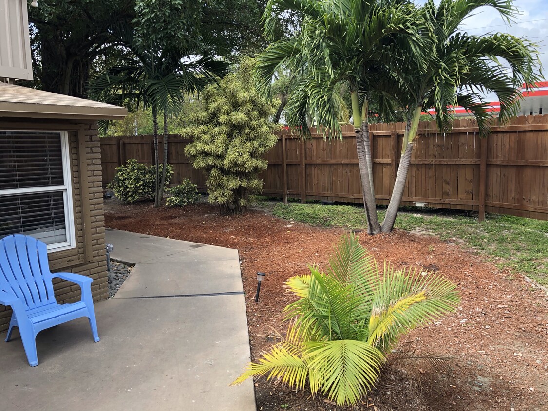 123 Assisted Living Dr., 1320 Southwest 26th Avenue, Fort Lauderdale, FL 33312