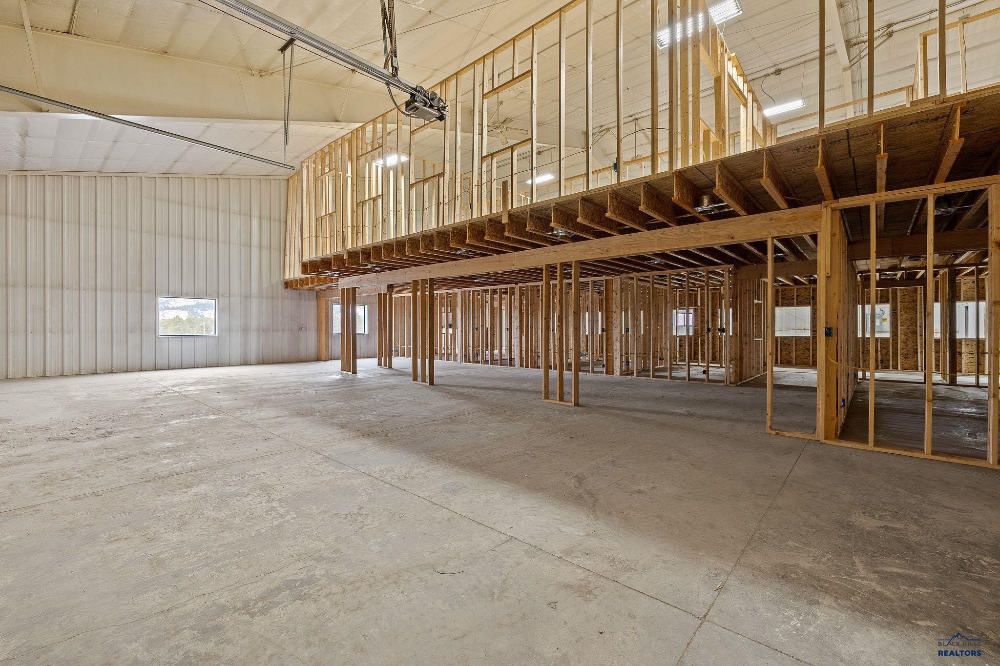 Large warehouse with office space for lease, Hot Springs, SD 57747