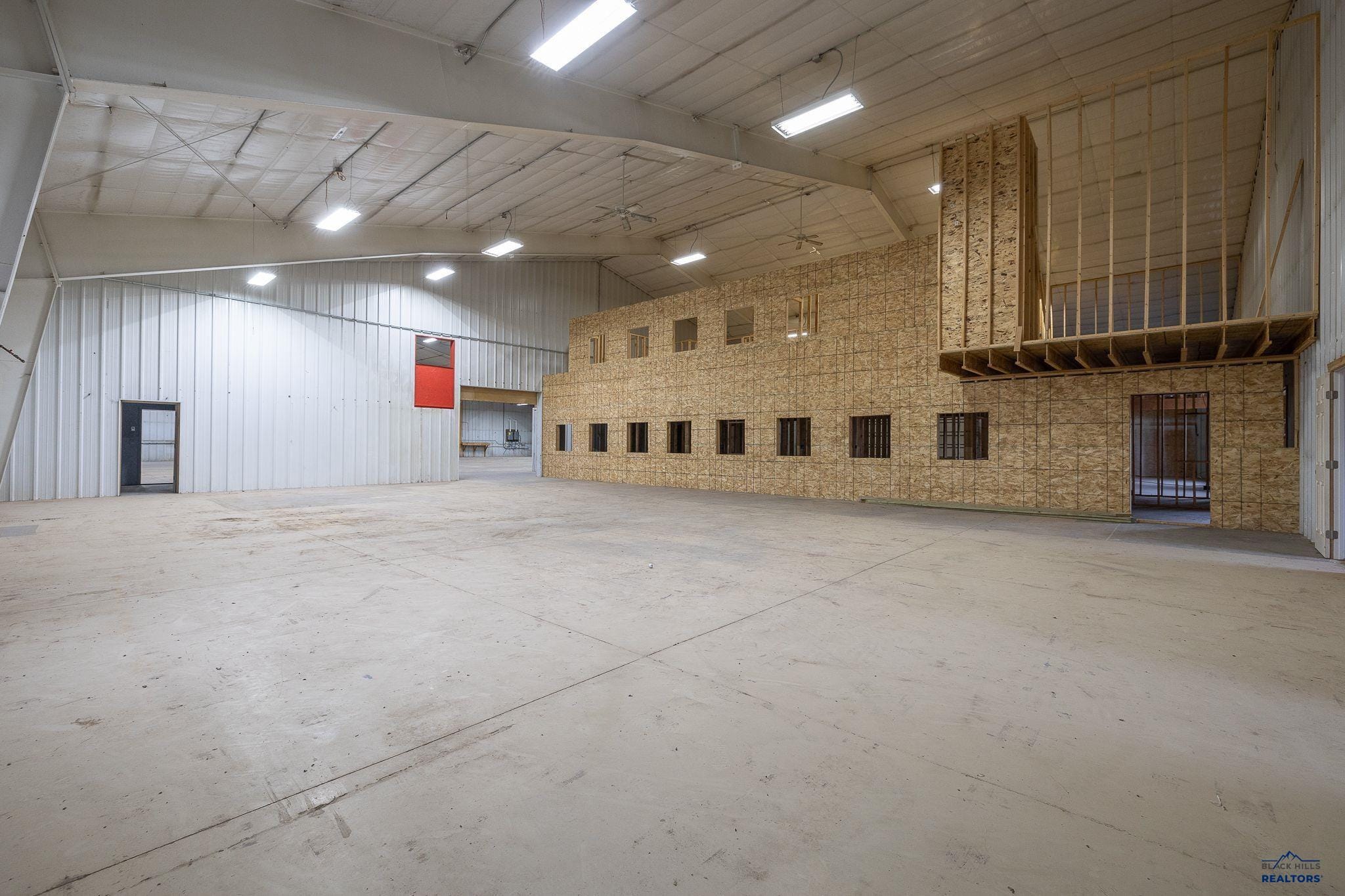 Large warehouse with office space for lease, Hot Springs, SD 57747