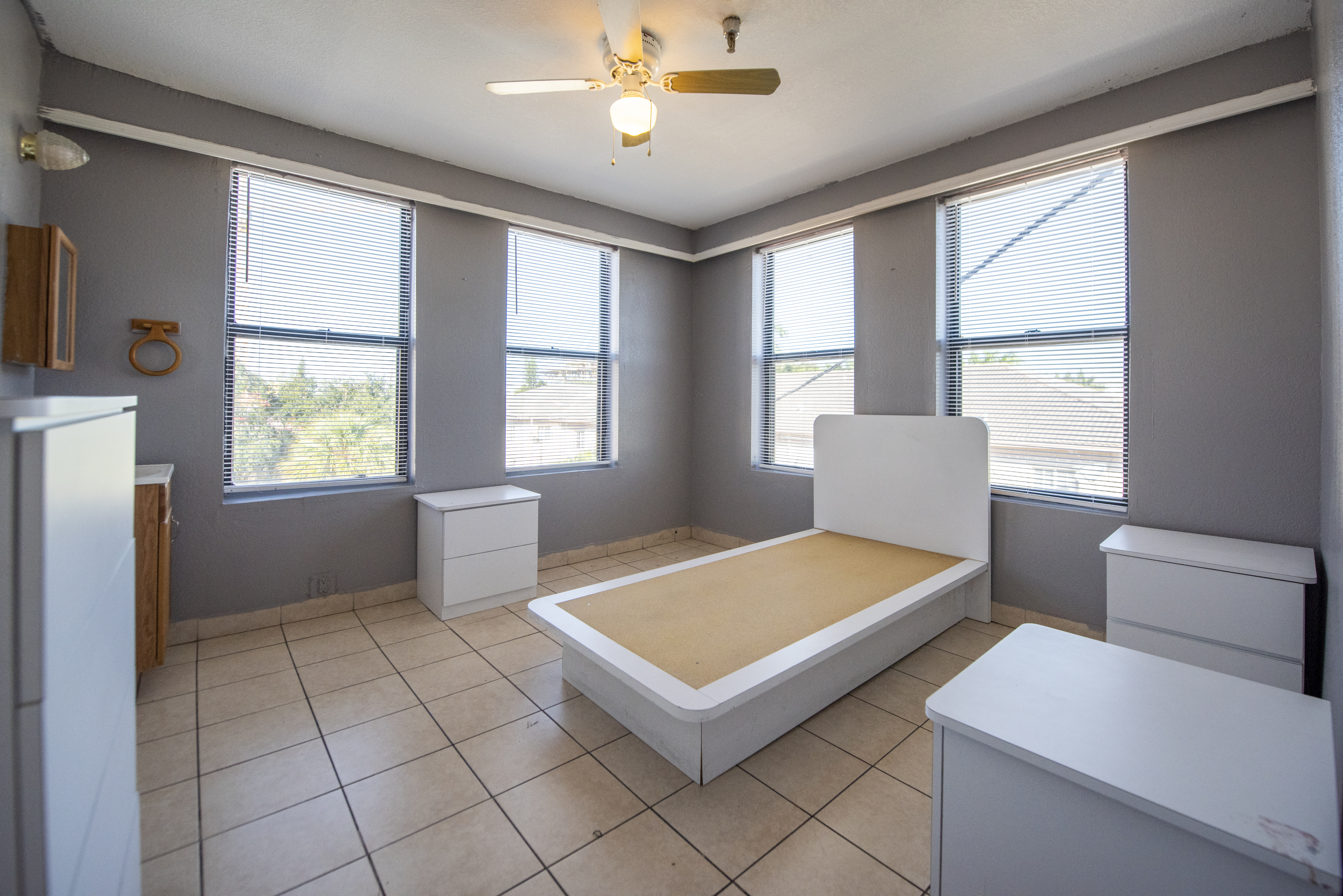 100 Assisted Living St, 2001 Polk Street, Hollywood, FL 33020
