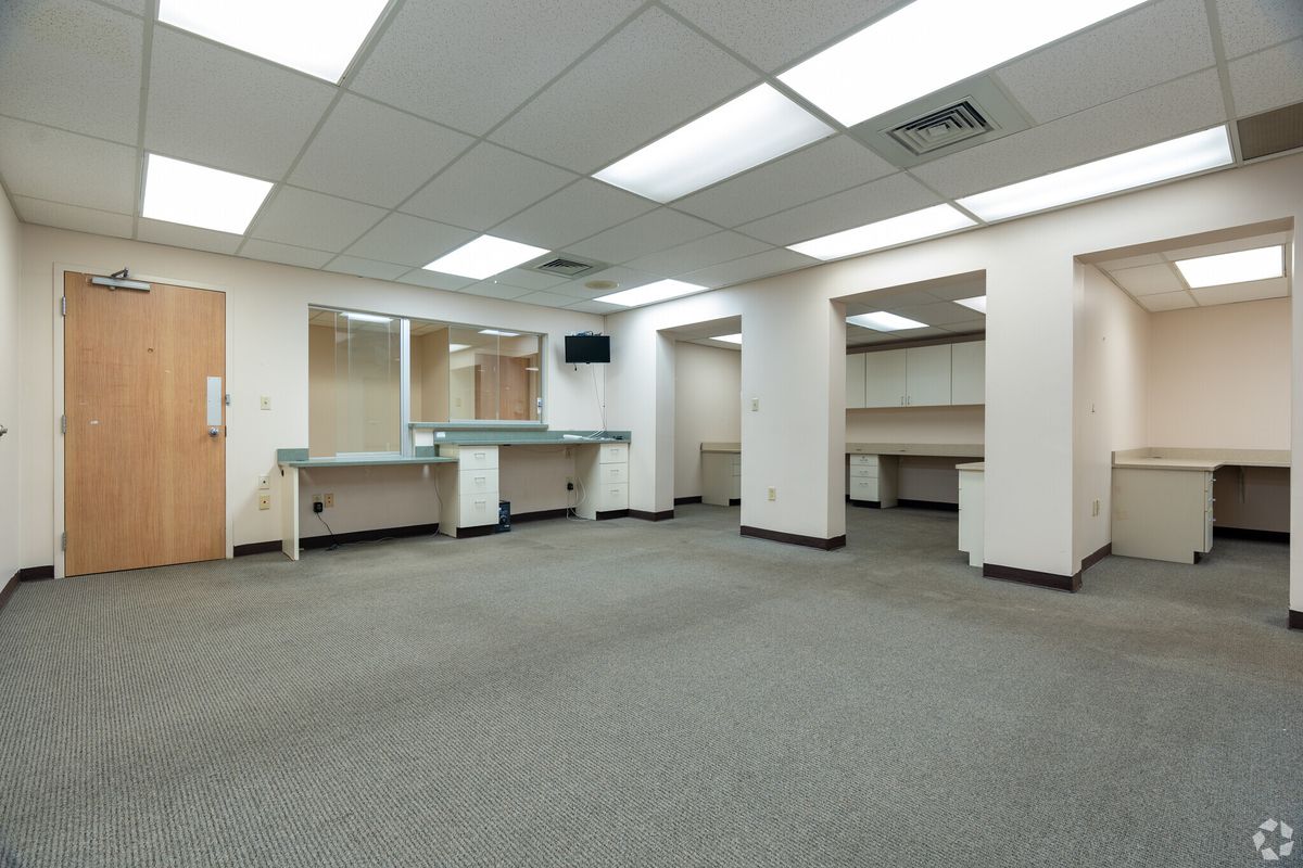 9616 Dixie Hwy , 9616 Dixie Highway, Louisville, KY 40272