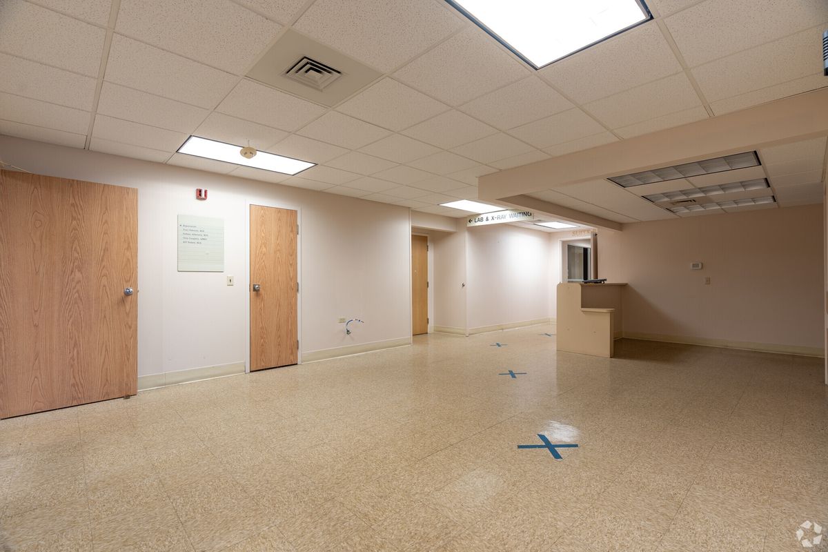 9616 Dixie Hwy , 9616 Dixie Highway, Louisville, KY 40272