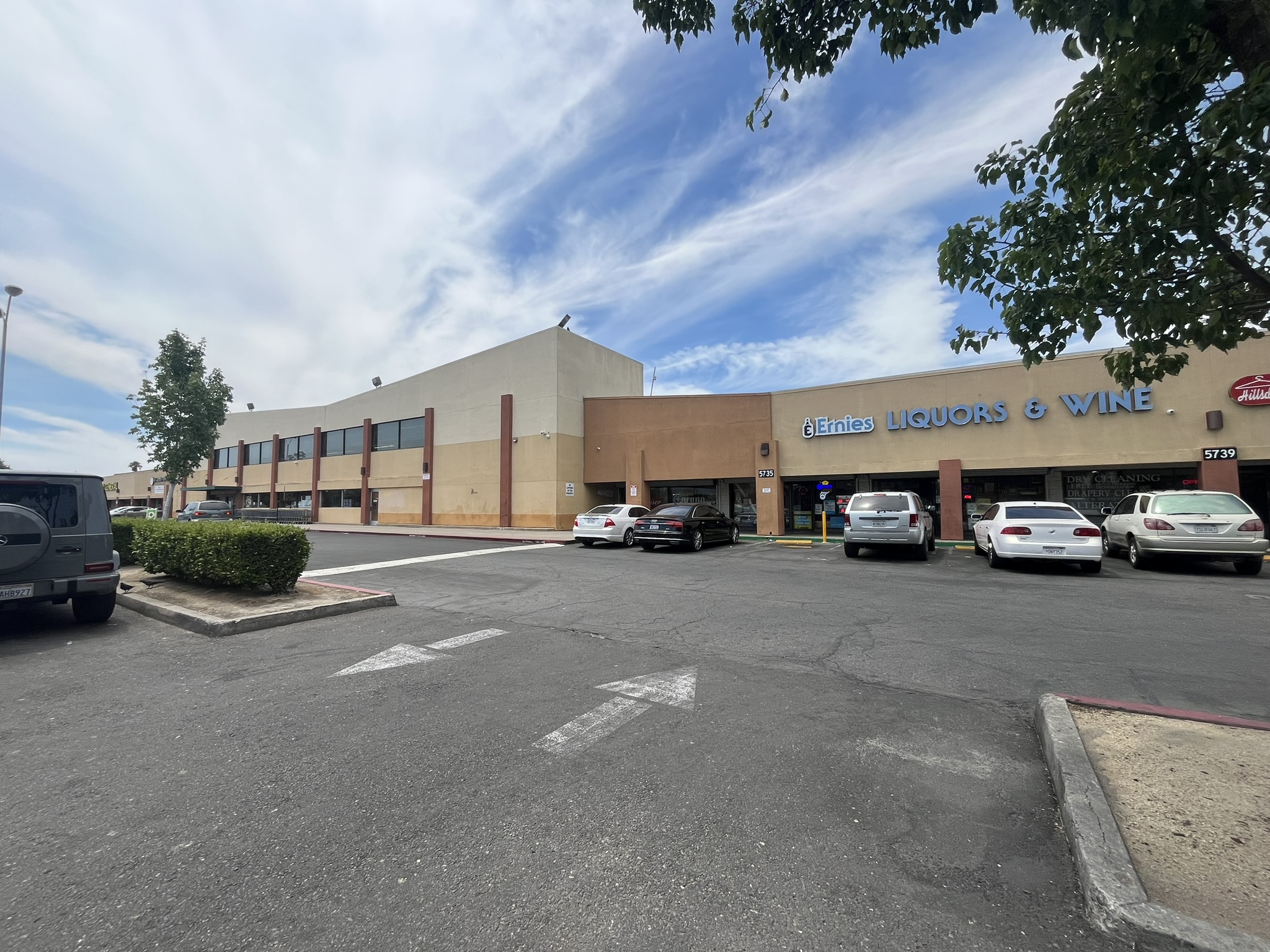 5757 Hillsdale Boulevard, Sacramento, CA 95842