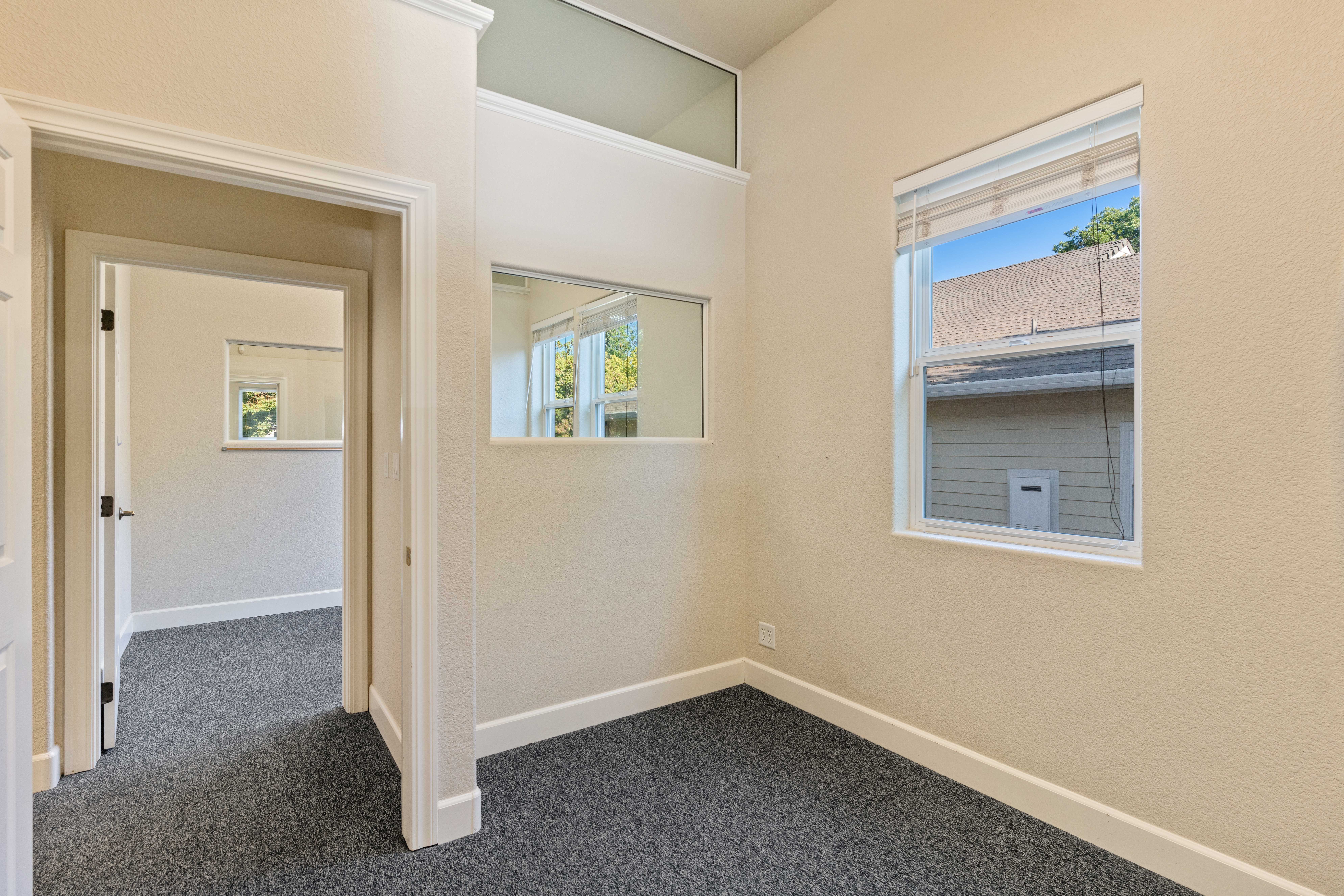 Lincoln, CA, Office Building for sale or lease, 578 E Street, Lincoln, CA 95648