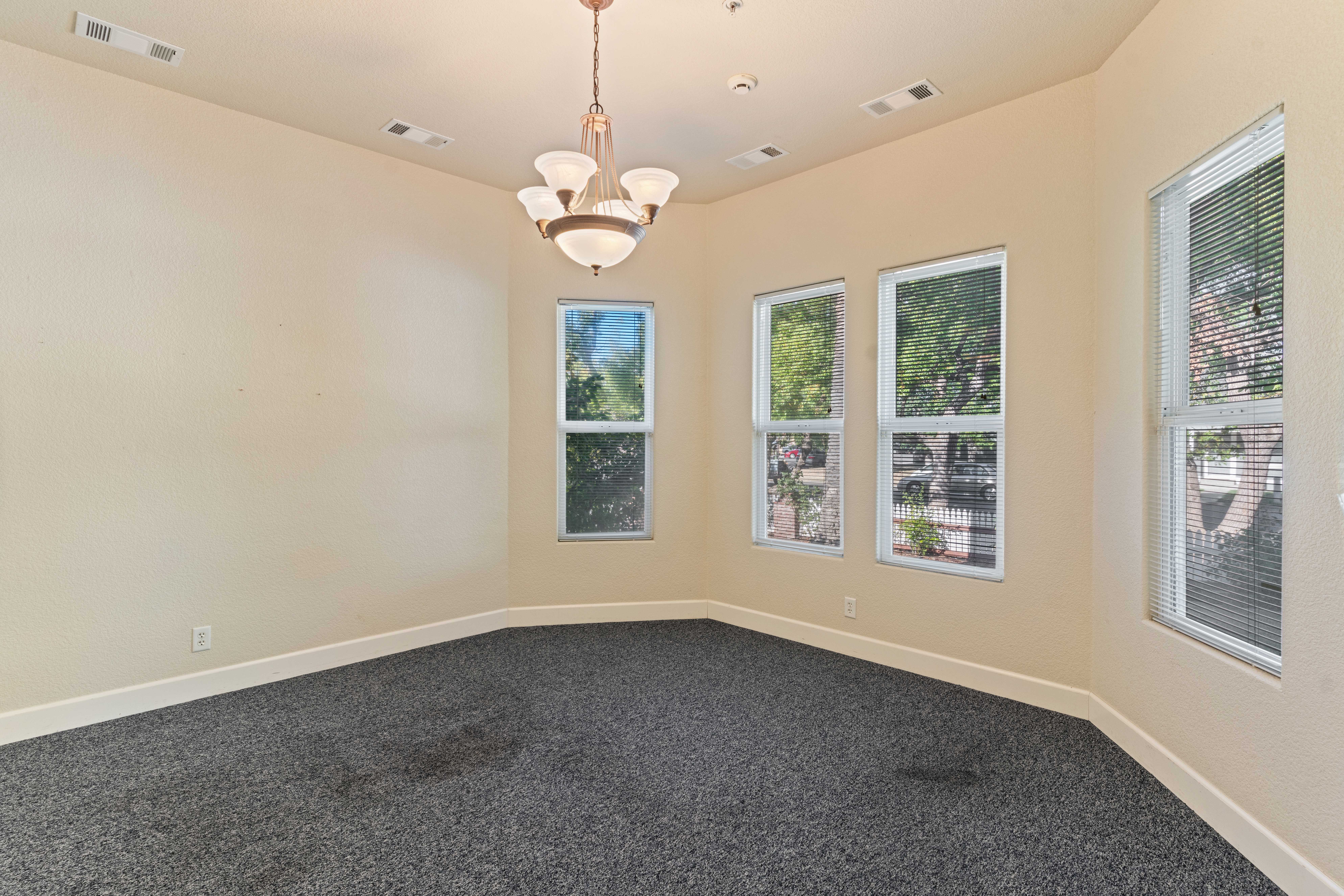 Lincoln, CA, Office Building for sale or lease, 578 E Street, Lincoln, CA 95648