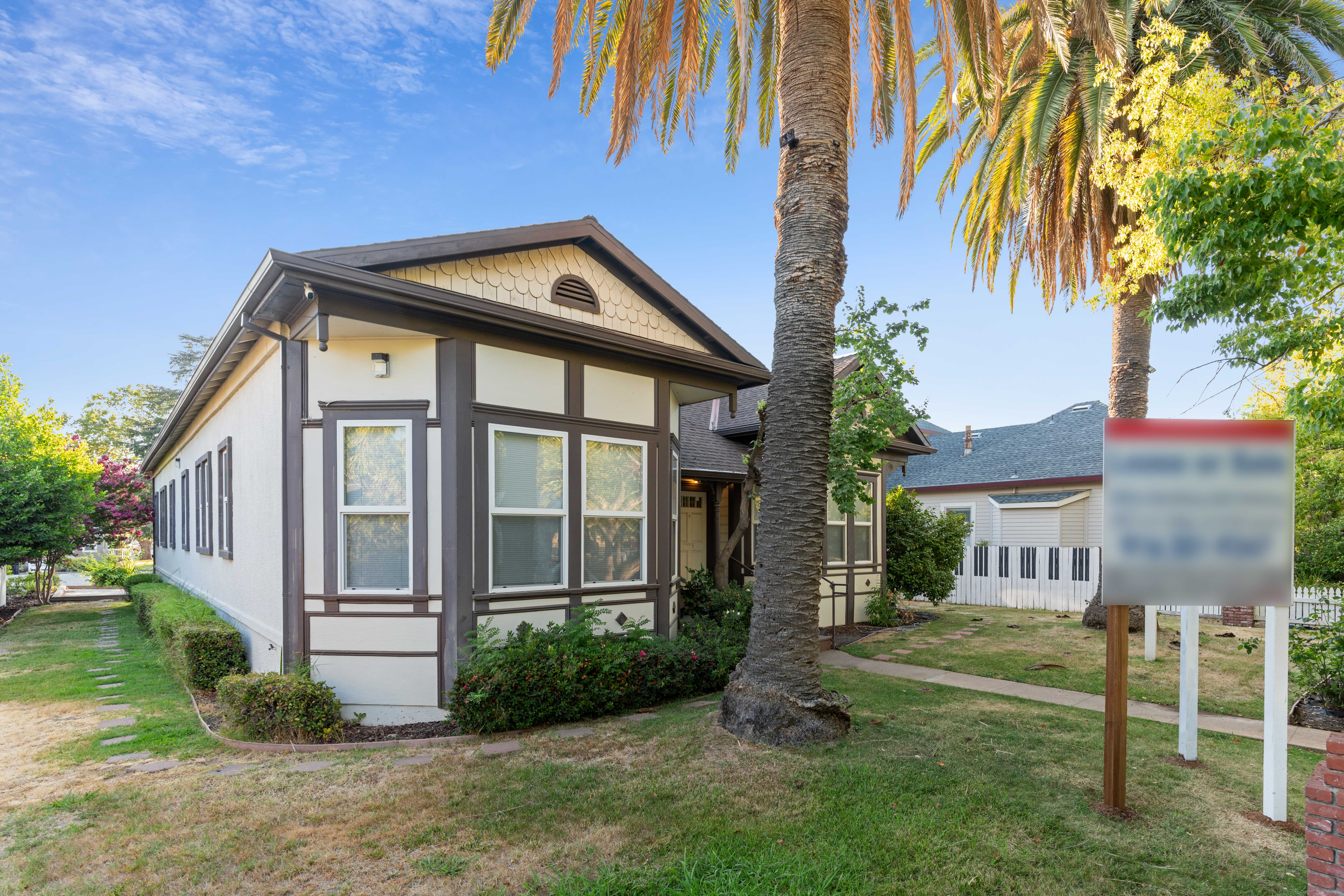 Lincoln, CA, Office Building for sale or lease, 578 E Street, Lincoln, CA 95648