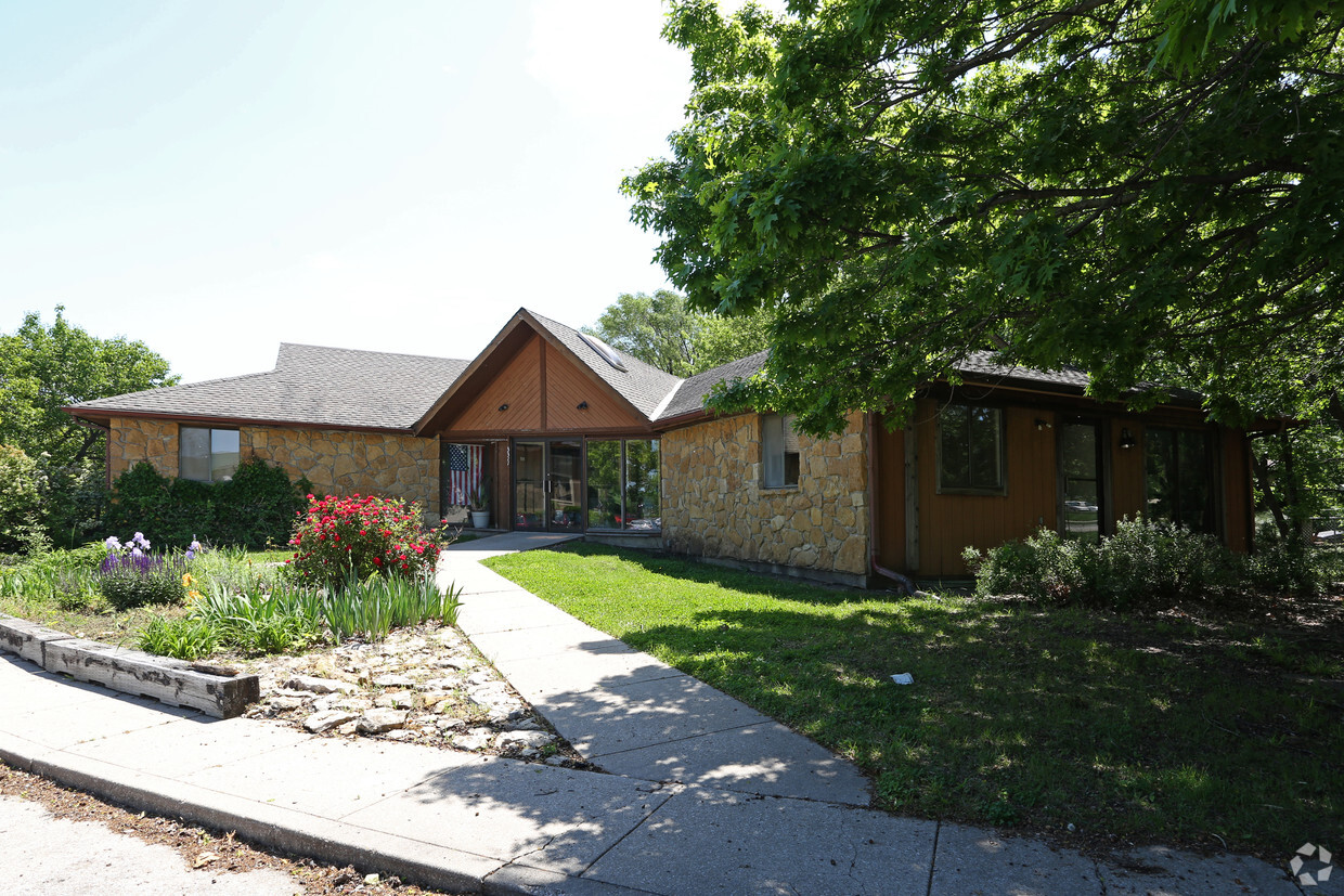 3311 Clinton Parkway Ct., 3311 Clinton Parkway Court, Lawrence, KS 66047