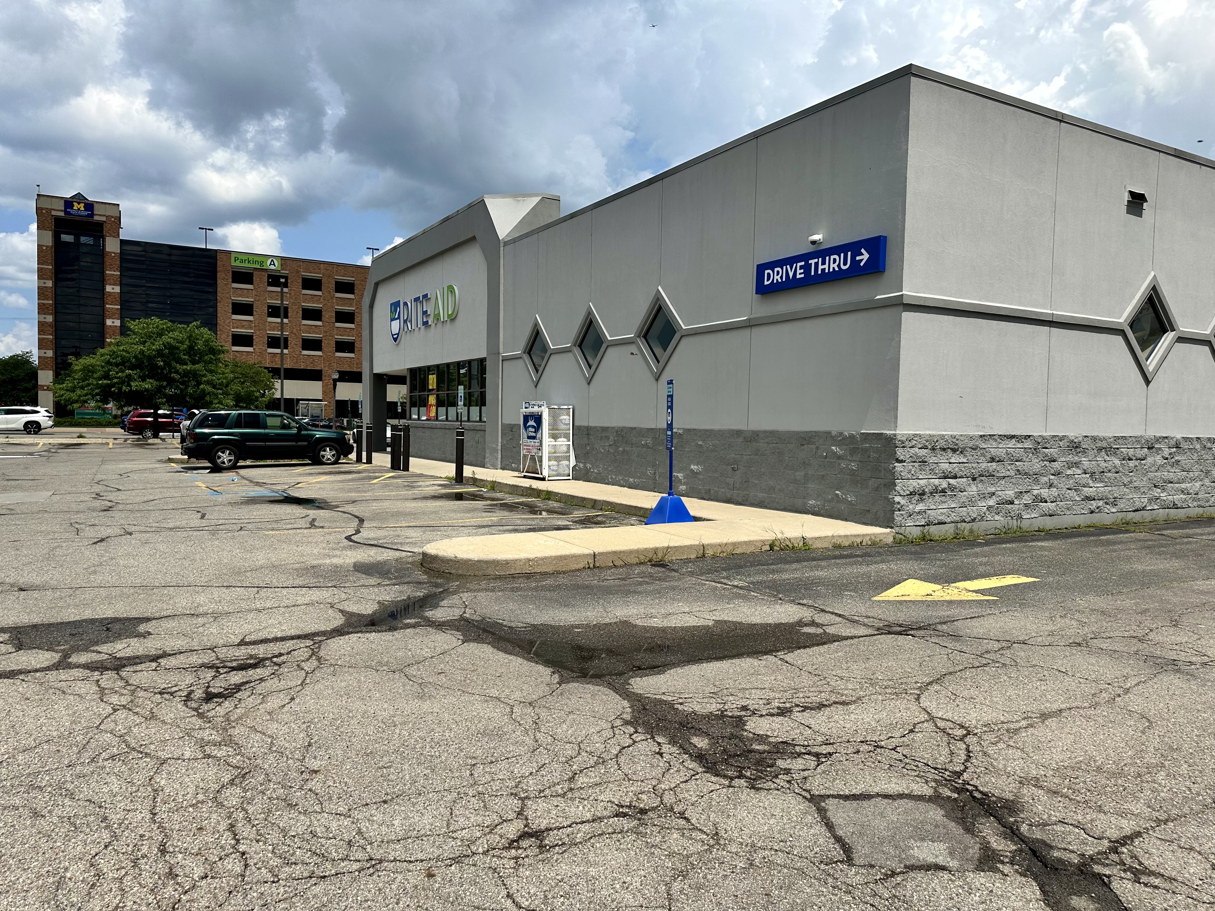 Former Rite Aid at Sparrow U of M Health System Lansing, 1004 East Michigan Avenue, Lansing, MI 48912