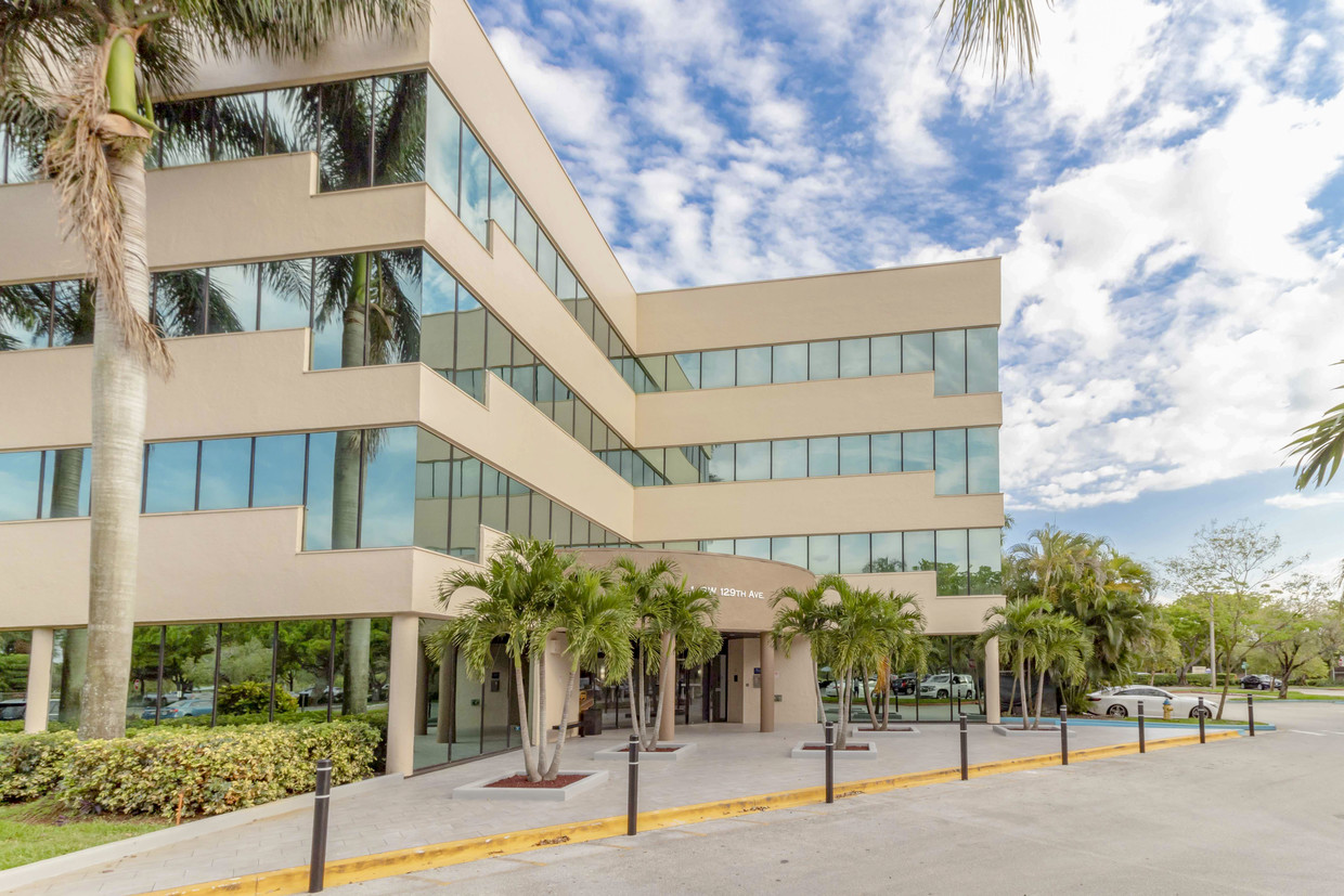 1 Southwest 129th Avenue, Pembroke Pines, FL 33027