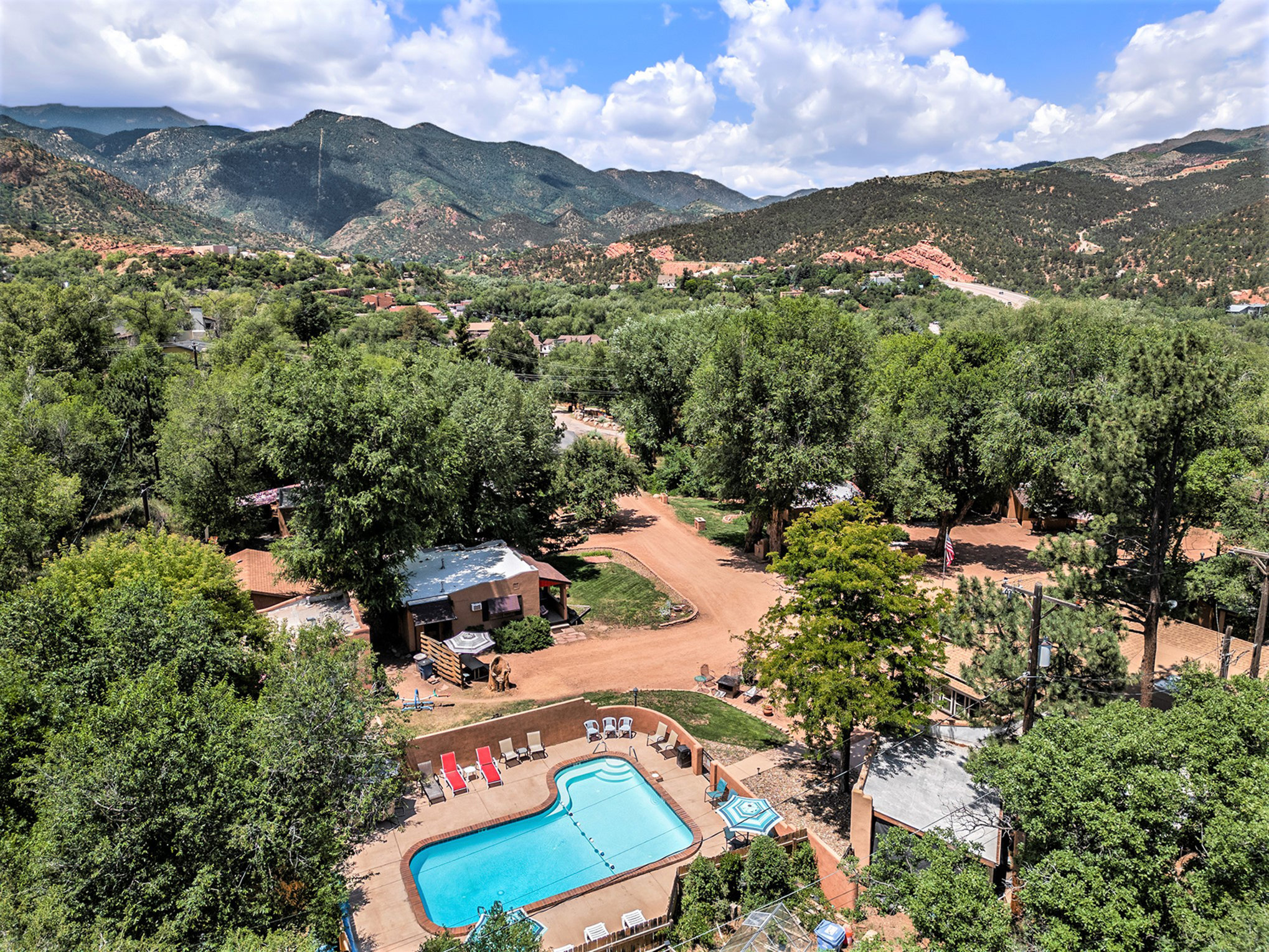Town-N-Country Cottages, 123 Crystal Park Road, Manitou Springs, CO 80829