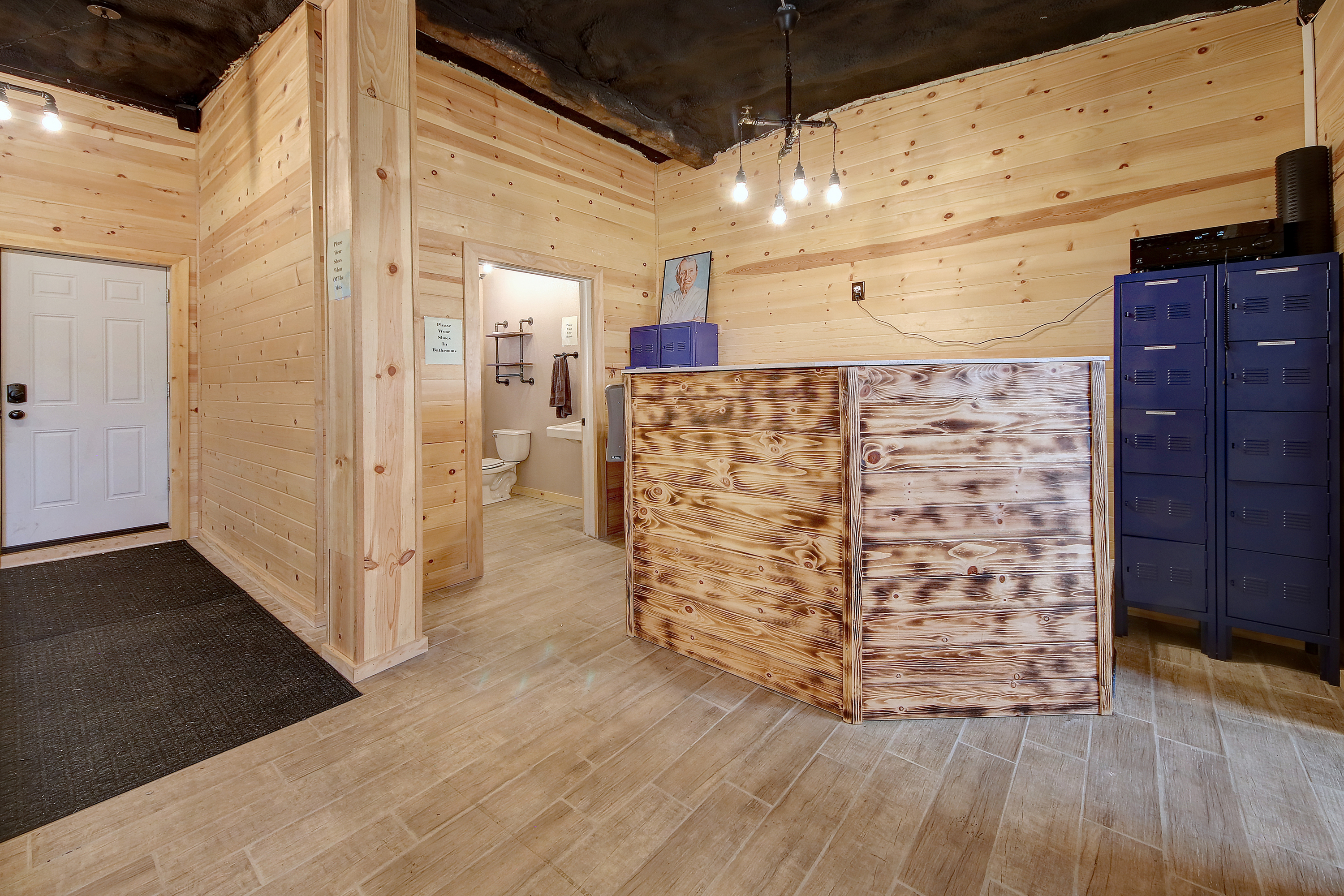 Retail Store Front for Sale Florissant, CO , 38 Costello Avenue, Florissant, CO 80816