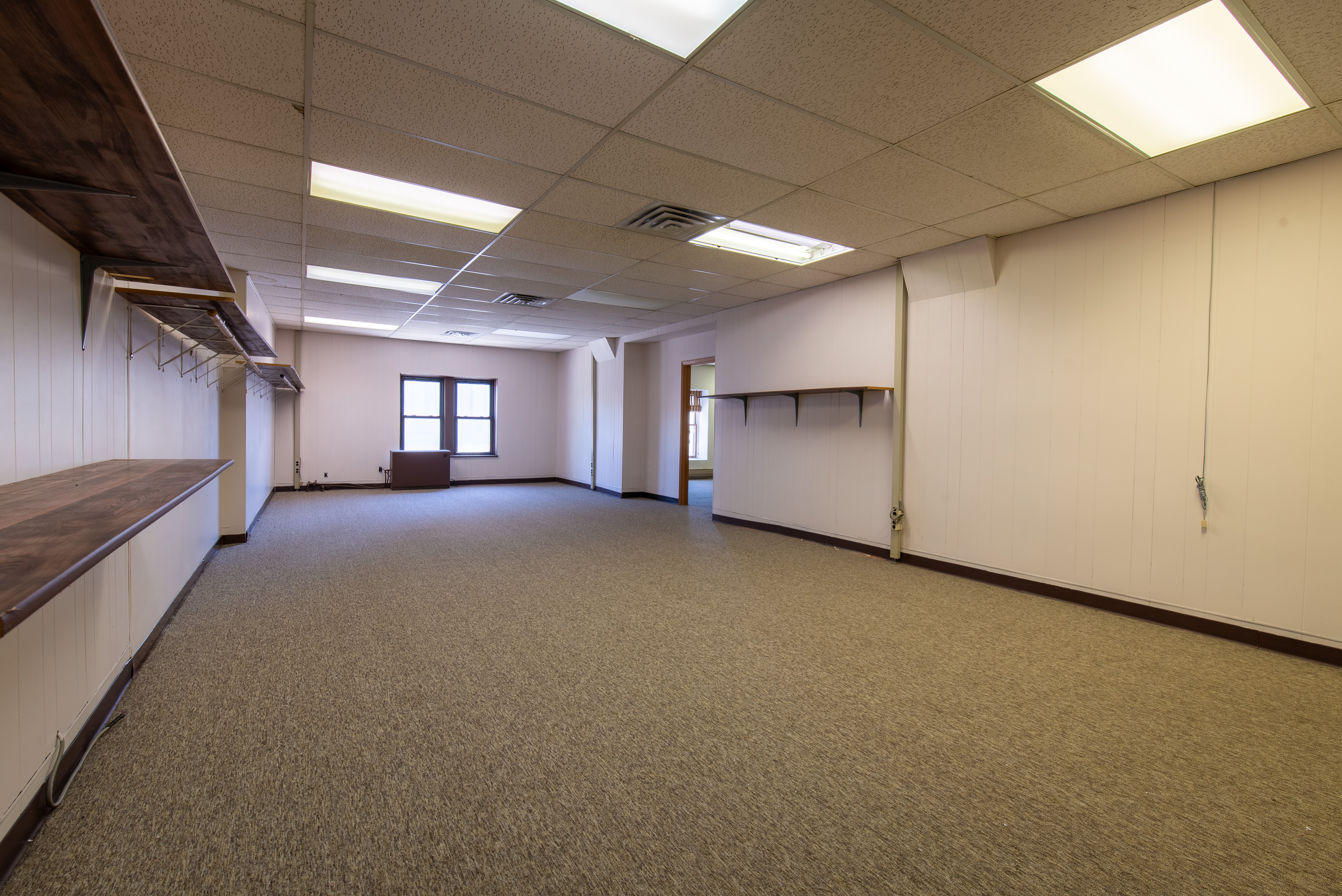 19-21 S Chicago Ave, 19 South Chicago Avenue, Freeport, IL 61032