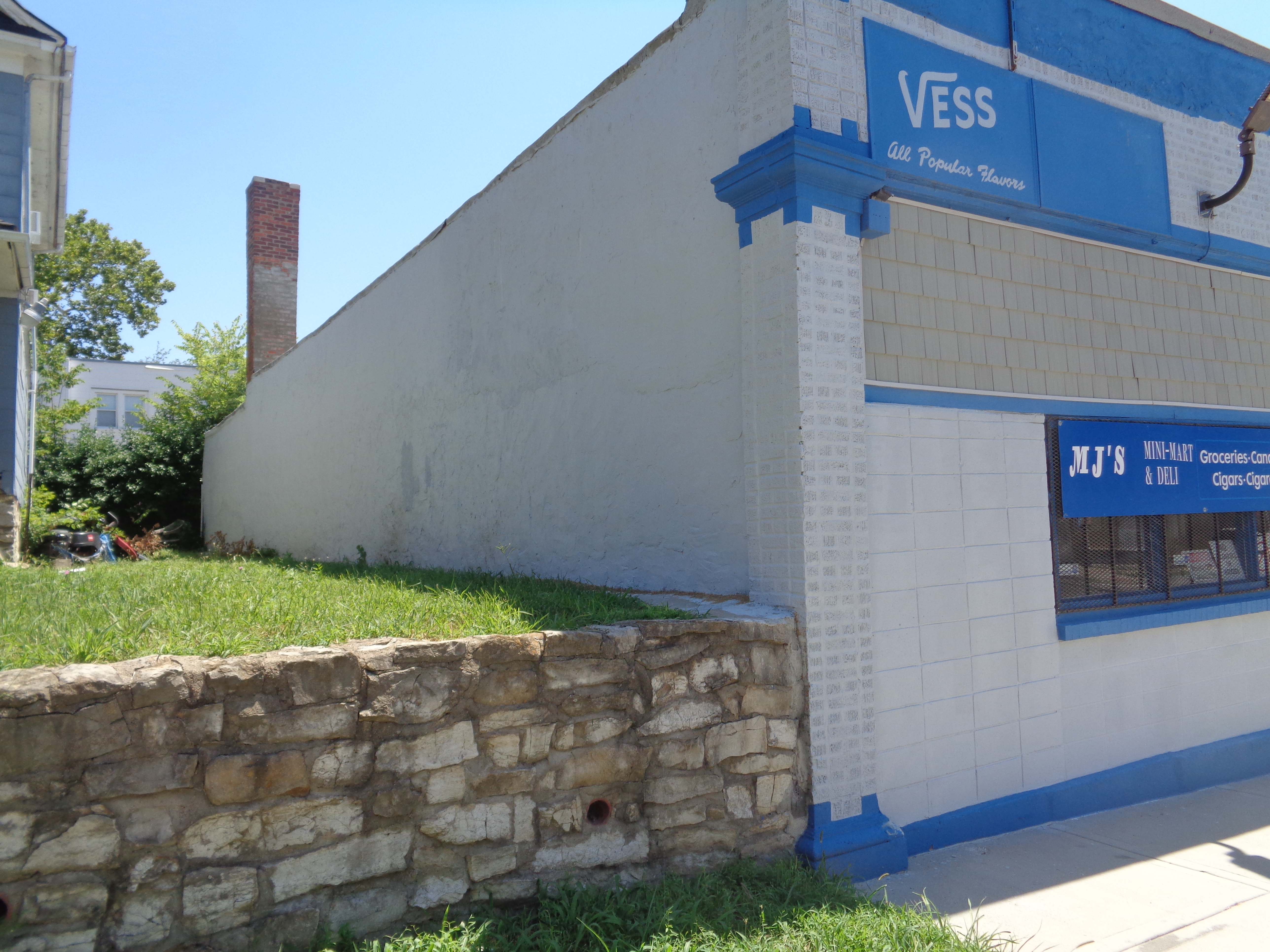 3445 Woodland Avenue, Kansas City, MO 64109