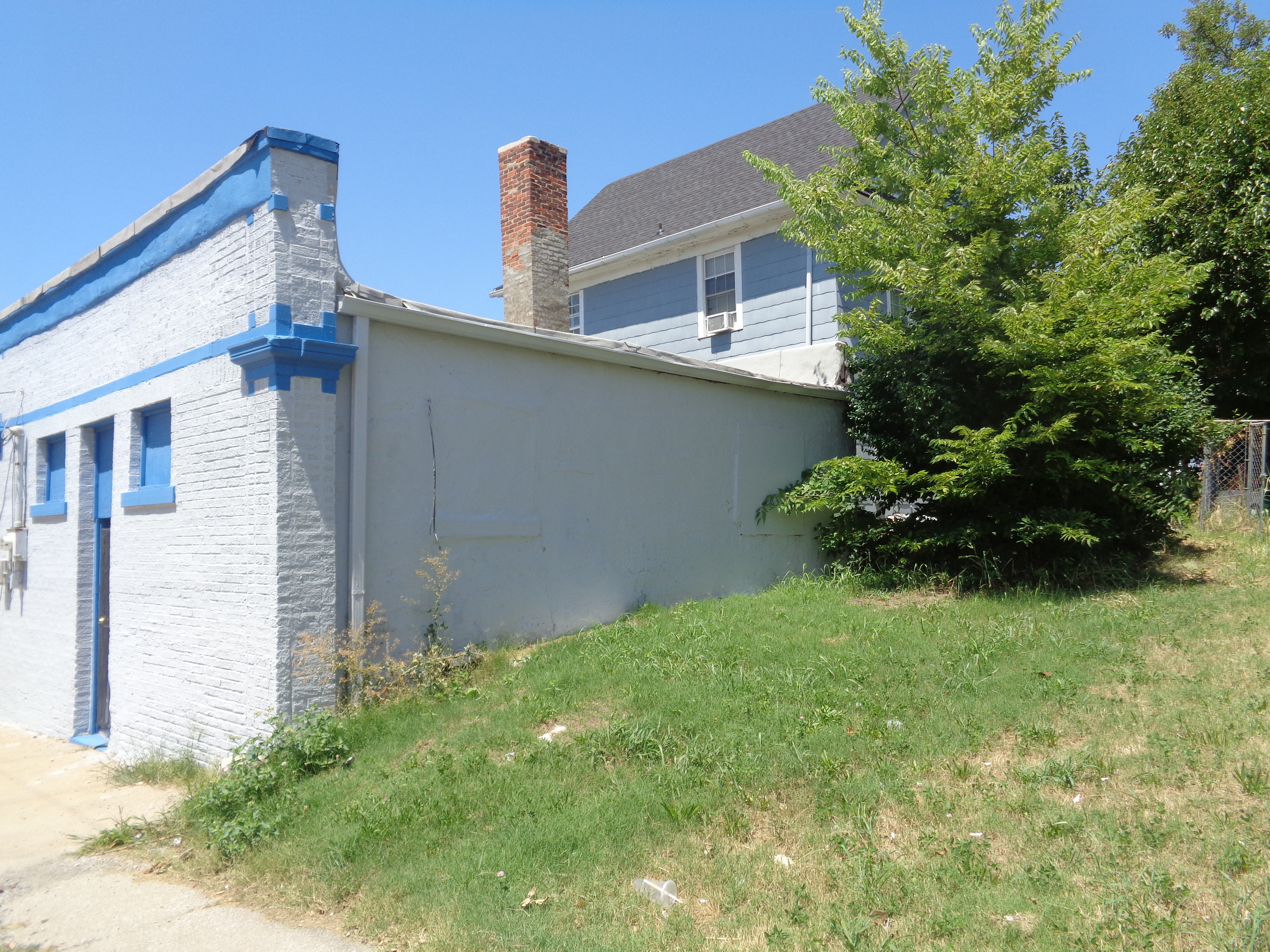 3445 Woodland Avenue, Kansas City, MO 64109