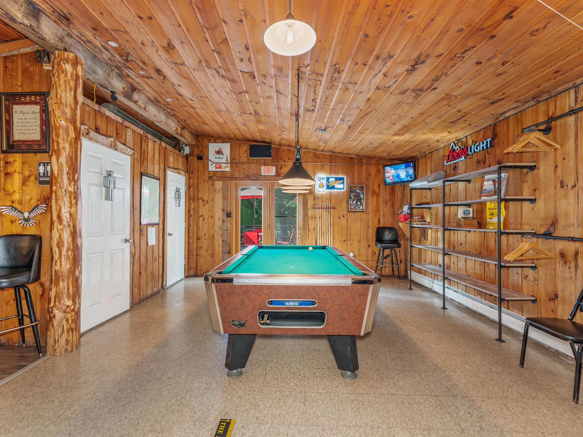 Twin Lake Pub, 3894 Twin Lake Road, Conover, WI 54519