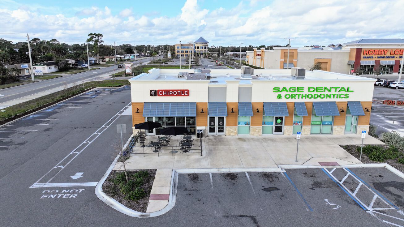 Titus Landing Outparcel | Chipotle and Sage Dental, 2560 South Washington Avenue, Titusville, FL 32780