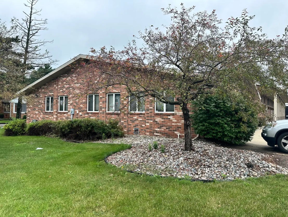 Professional Office Suite on West Saginaw near Lansing Mall