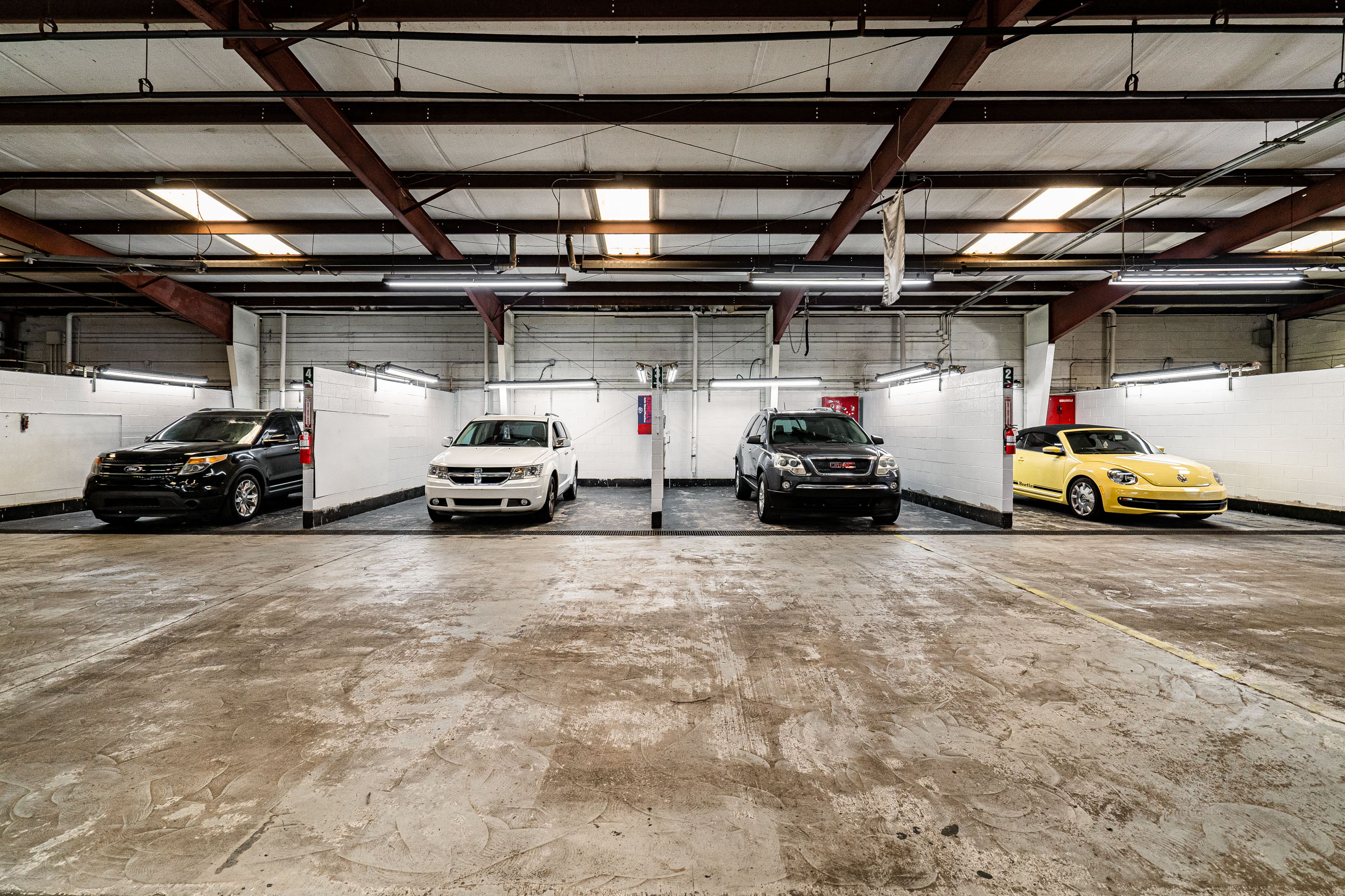 Kidwells Auto Beautification Inc, 3535 Hale Avenue, Louisville, KY 40211