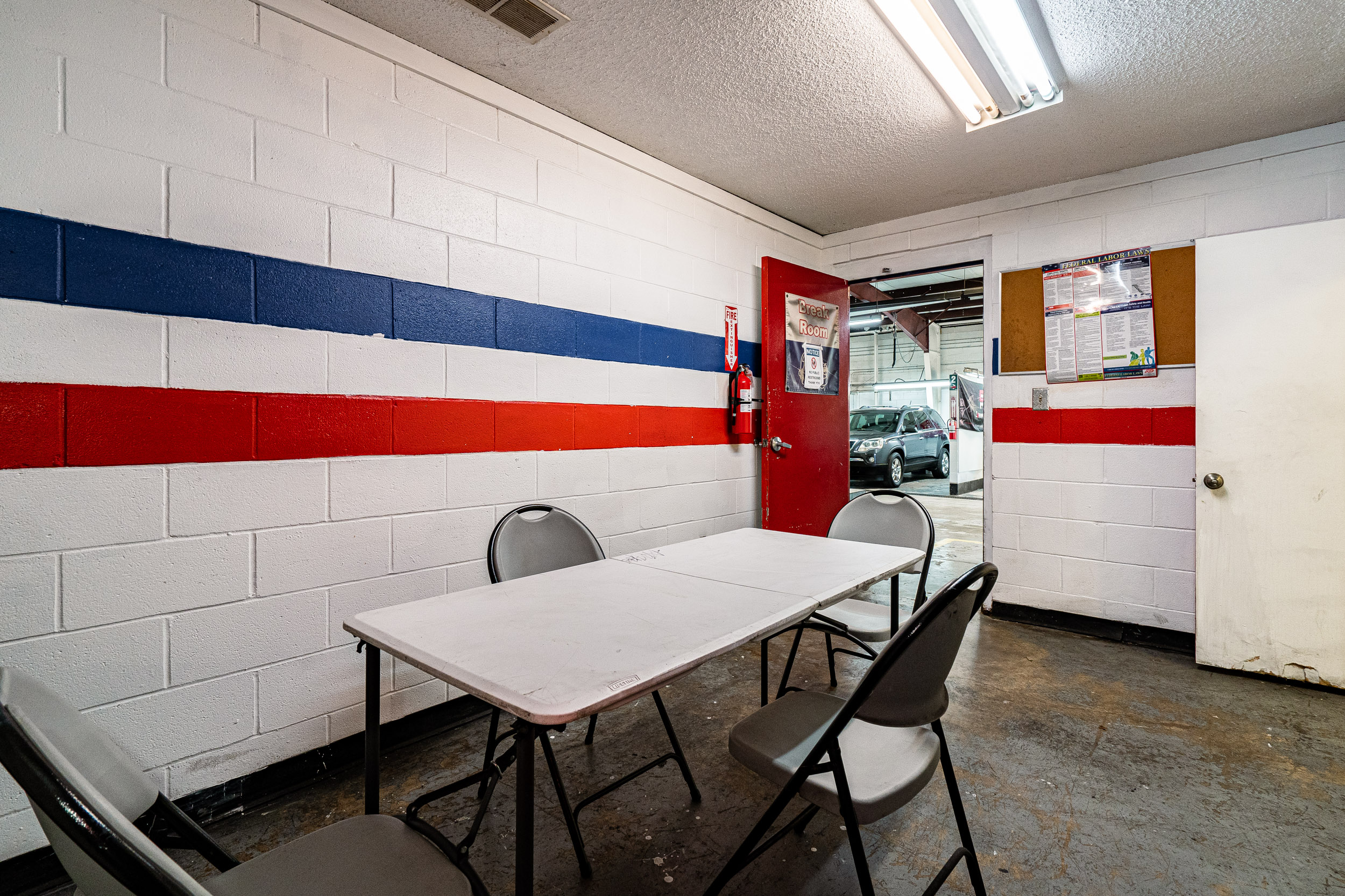 Kidwells Auto Beautification Inc, 3535 Hale Avenue, Louisville, KY 40211