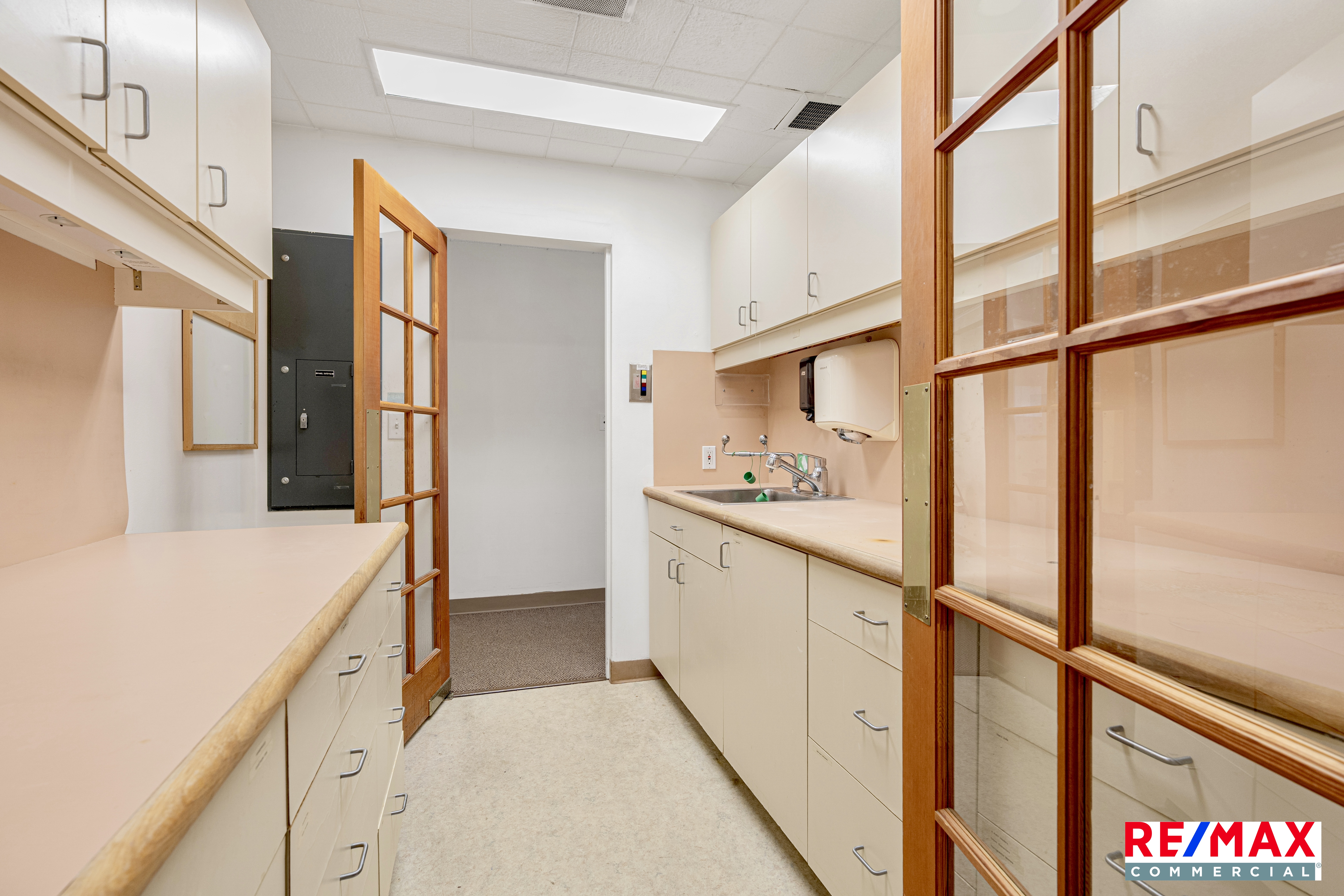 Shoreline Aurora Village Medical Center, 1207 North 200th Street, Shoreline, WA 98133