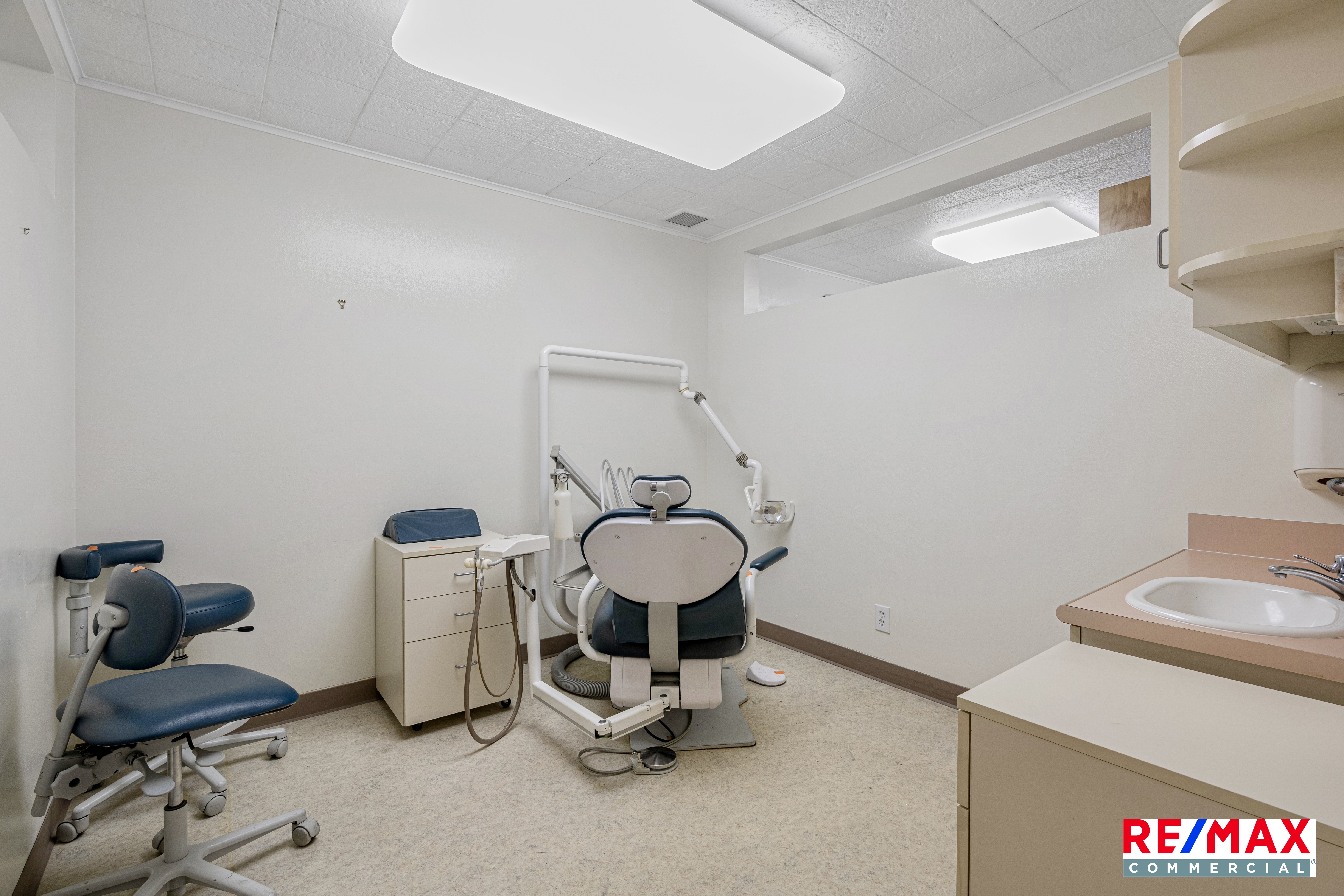 Shoreline Aurora Village Medical Center, 1207 North 200th Street, Shoreline, WA 98133
