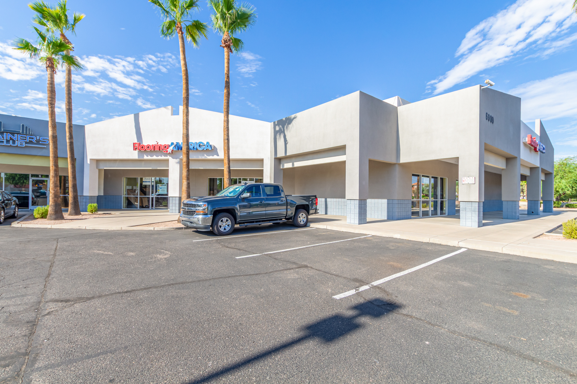 6909 W Ray Rd - Retail Storefront For Sale
