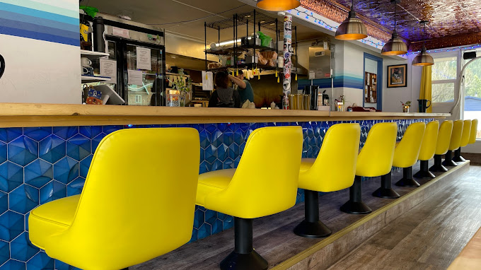 Fern's Diner - Turn-Key Restaurant Cascade, CO, 4645 Fountain Avenue, Cascade-Chipita Park, CO 80809