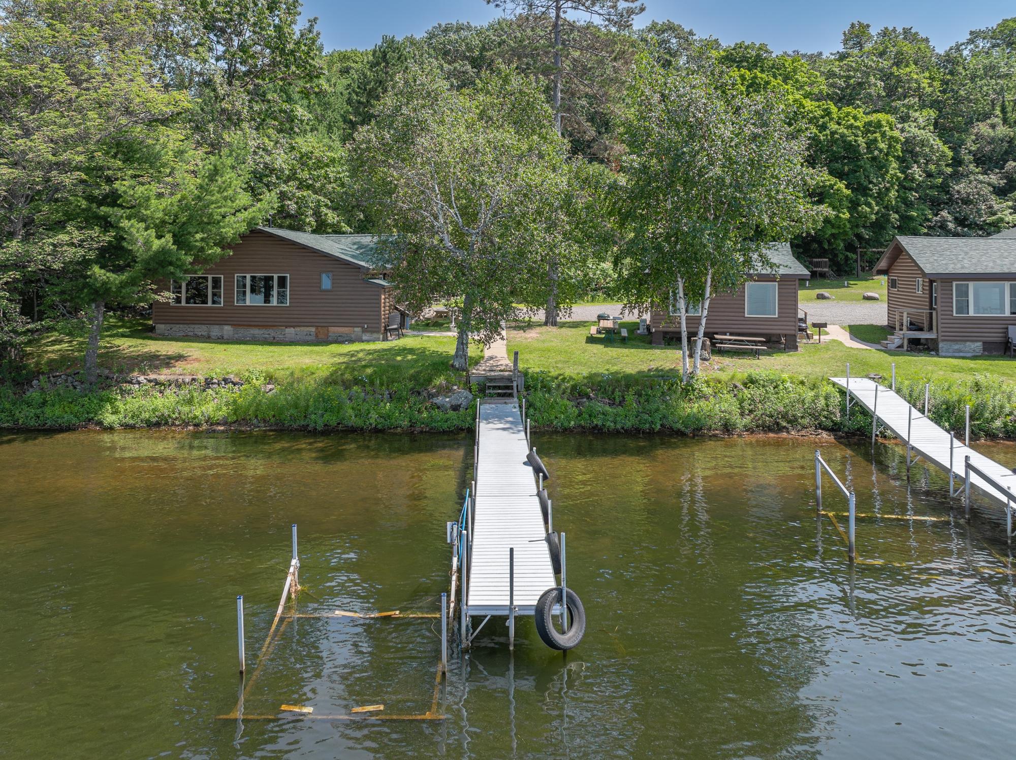 Phelps Hillside Resort LLC, 5724 Hillside Resort Trl, Phelps, WI 54554