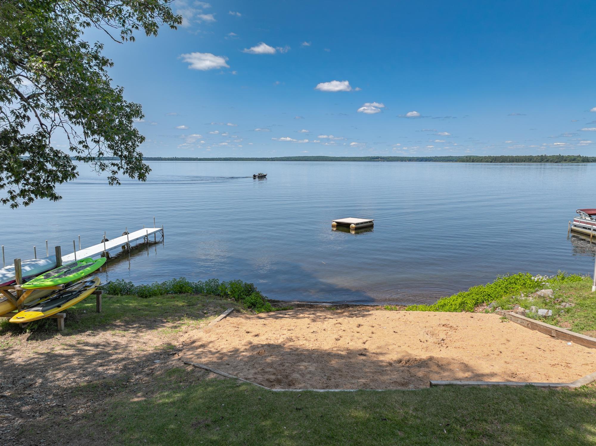 Phelps Hillside Resort LLC, 5724 Hillside Resort Trl, Phelps, WI 54554