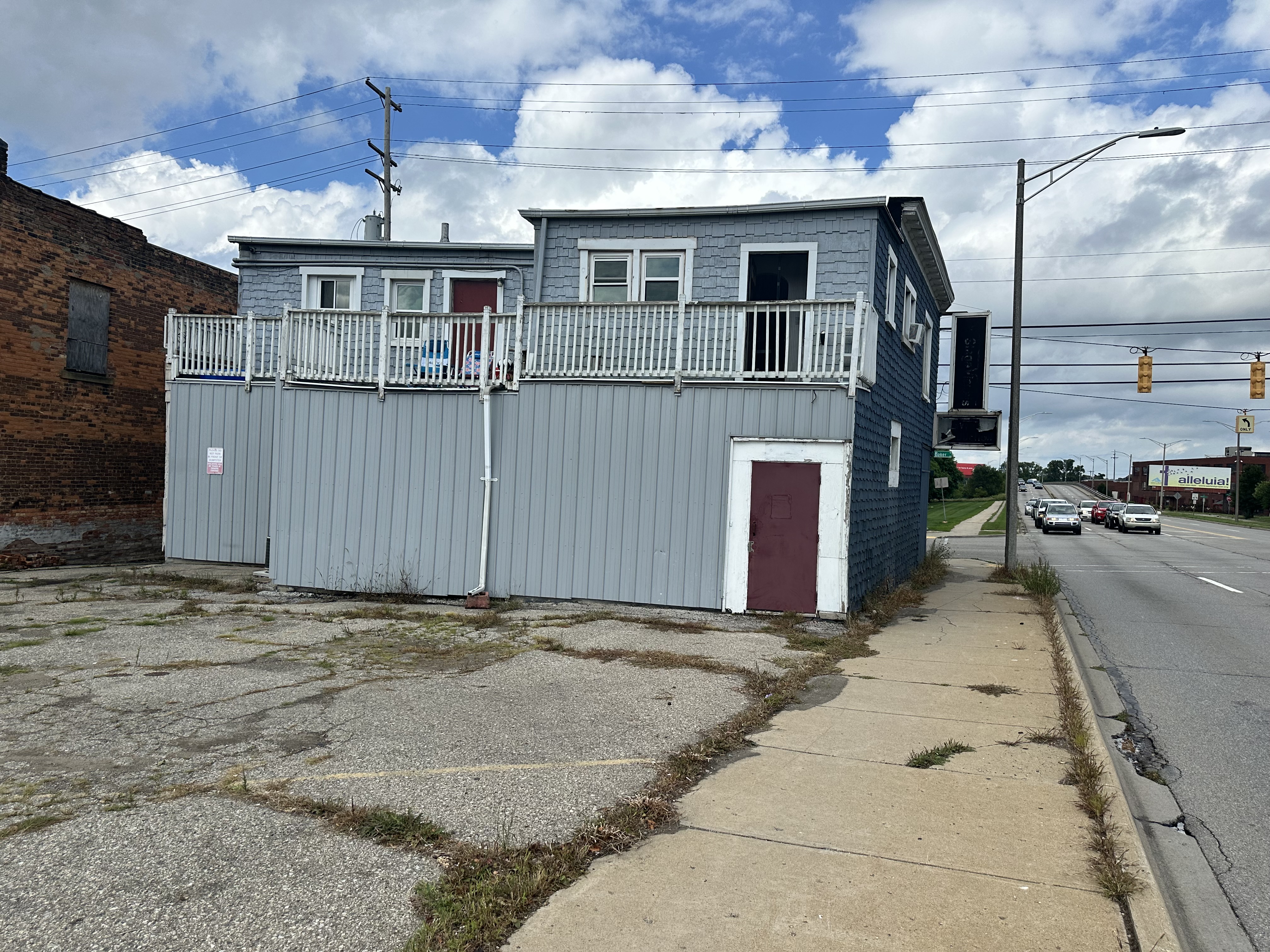 418 Baker Street, Lansing, MI 48910