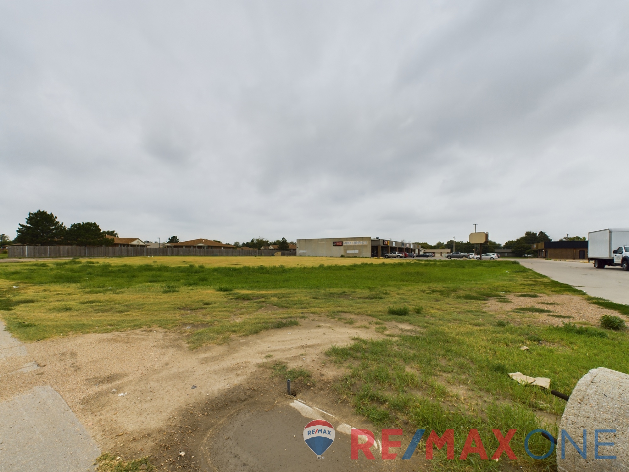1502 E. Harding Ave, 1502 East Harding Avenue, Garden City, KS 67846