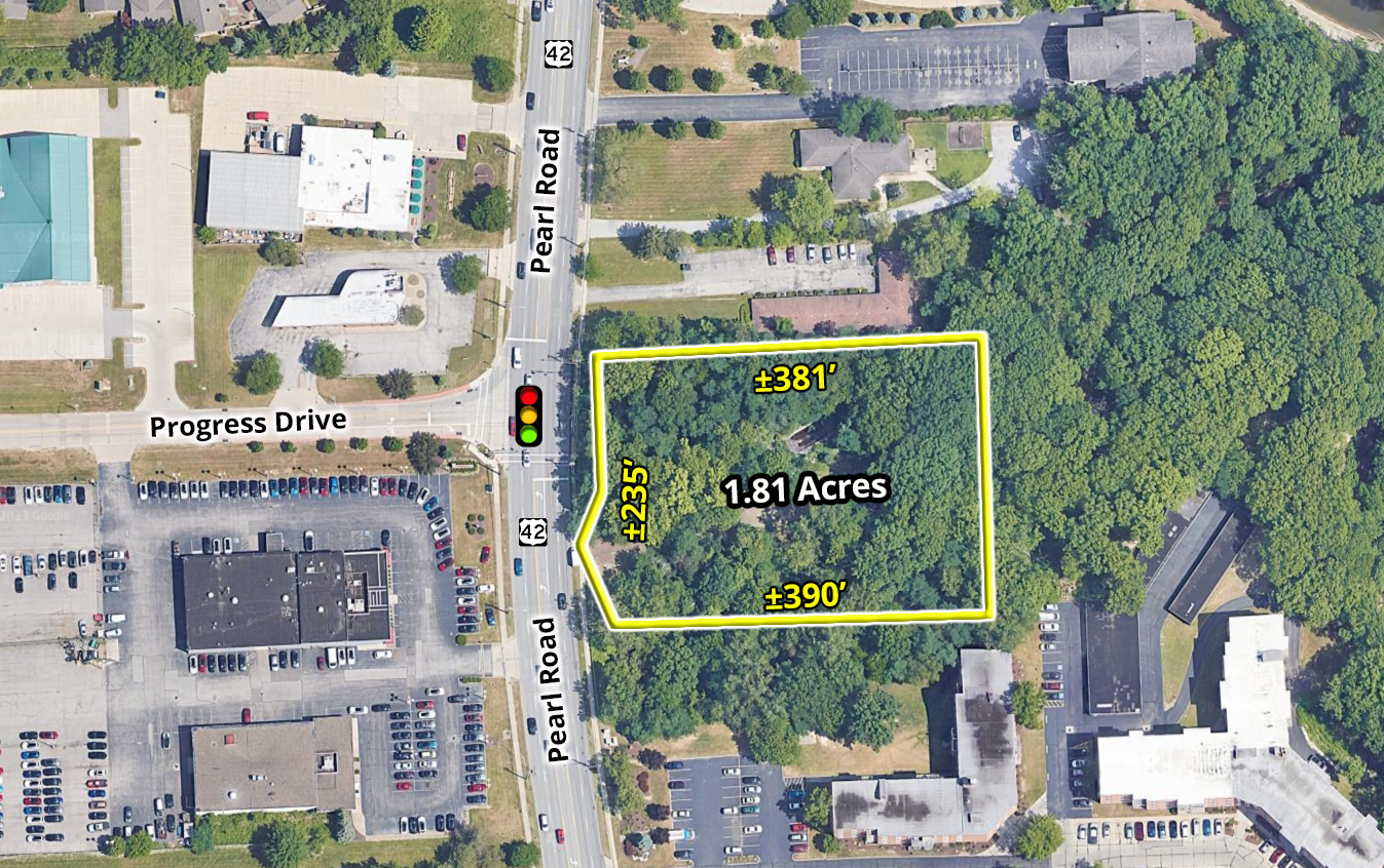 Retail Land at Traffic Light