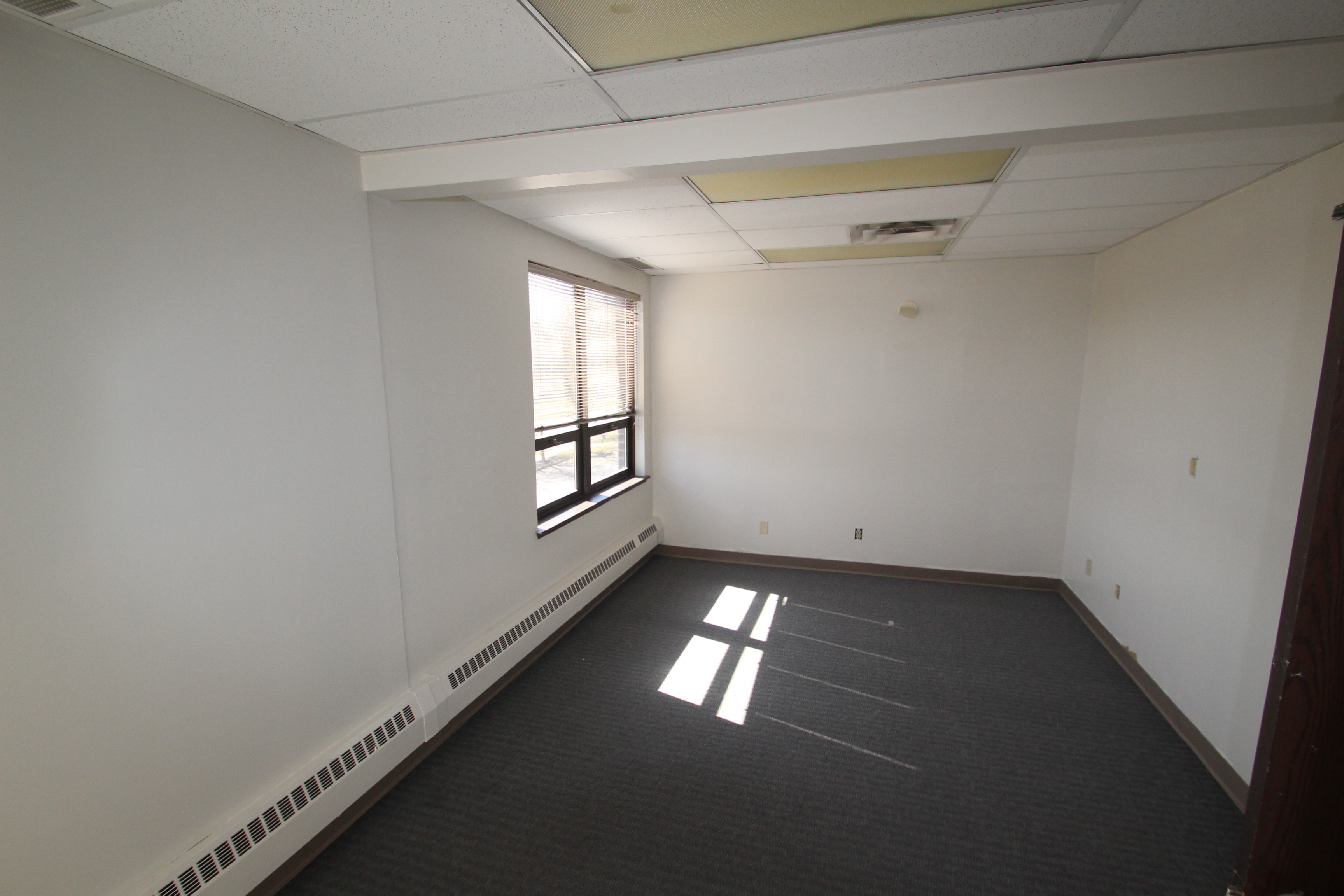 5706 Turney Rd, Cleveland, OH 44125