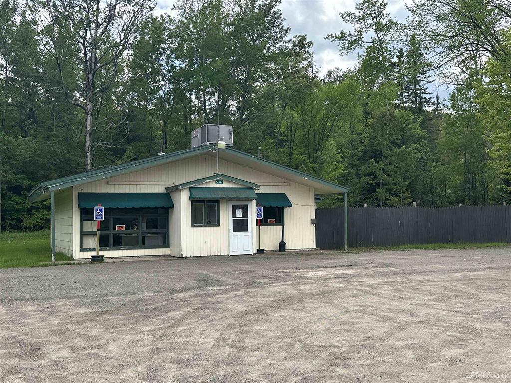 5317 US 41 W, 5317 U.S. 41, Champion, MI 49814