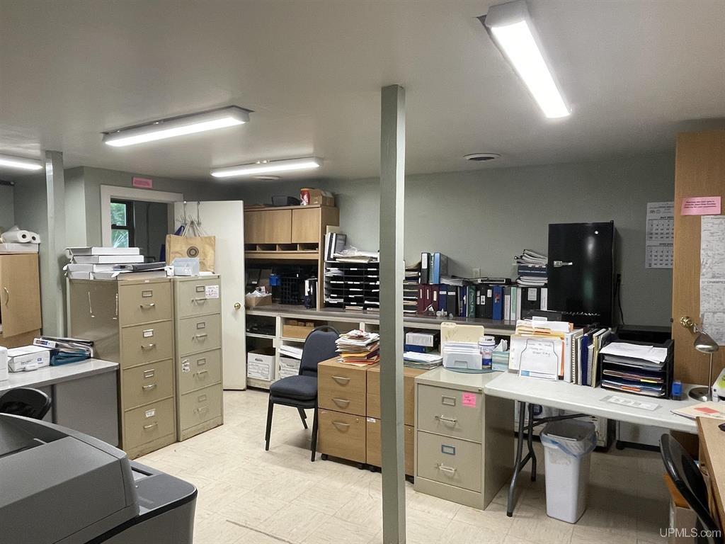 5317 US 41 W, 5317 U.S. 41, Champion, MI 49814