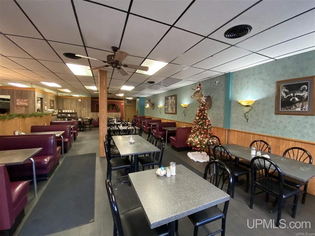 220 S Main Street, 220 South Main Street, Shawano, WI 54166