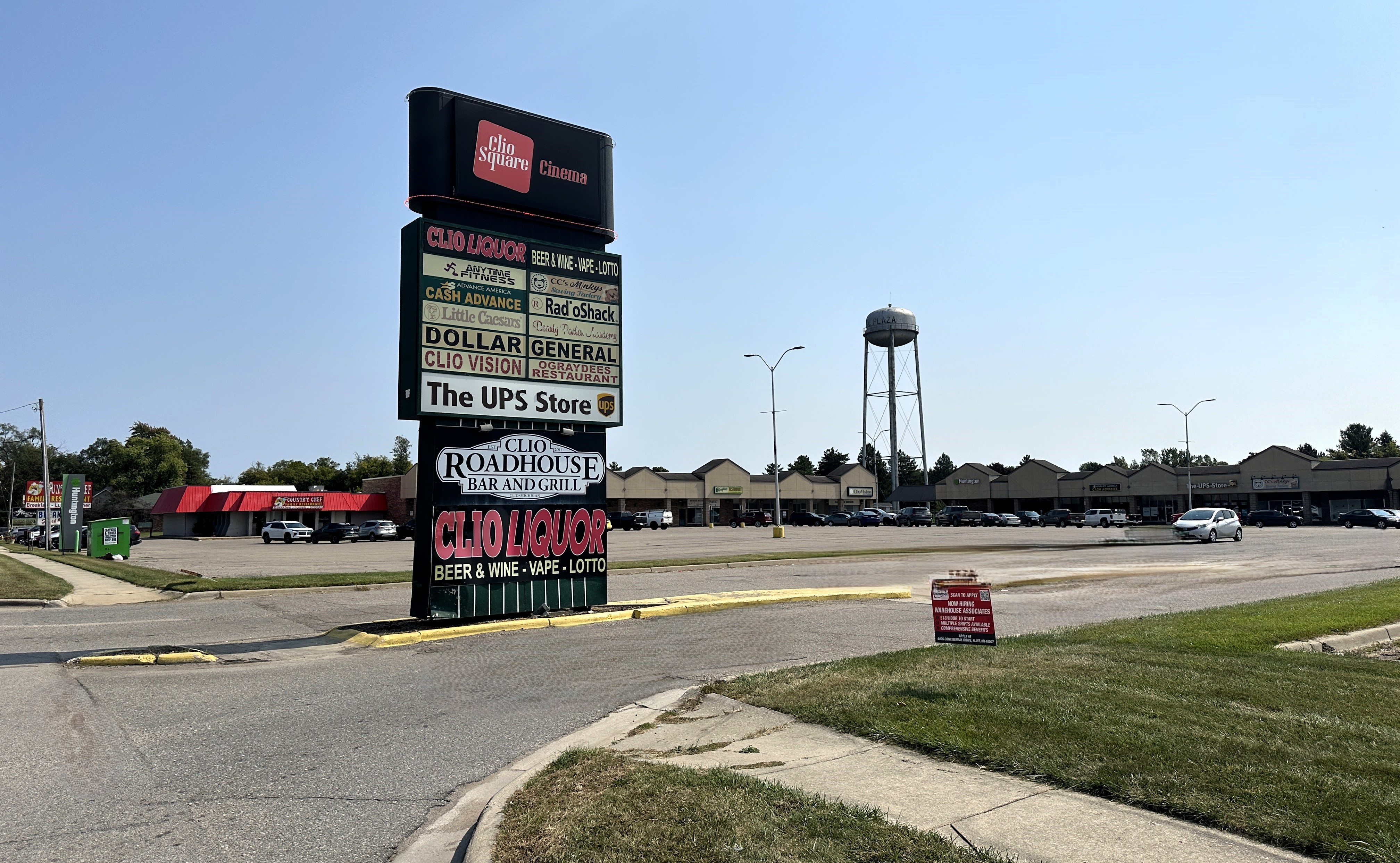 2161-2259 West Vienna Road, Clio - Clio Square