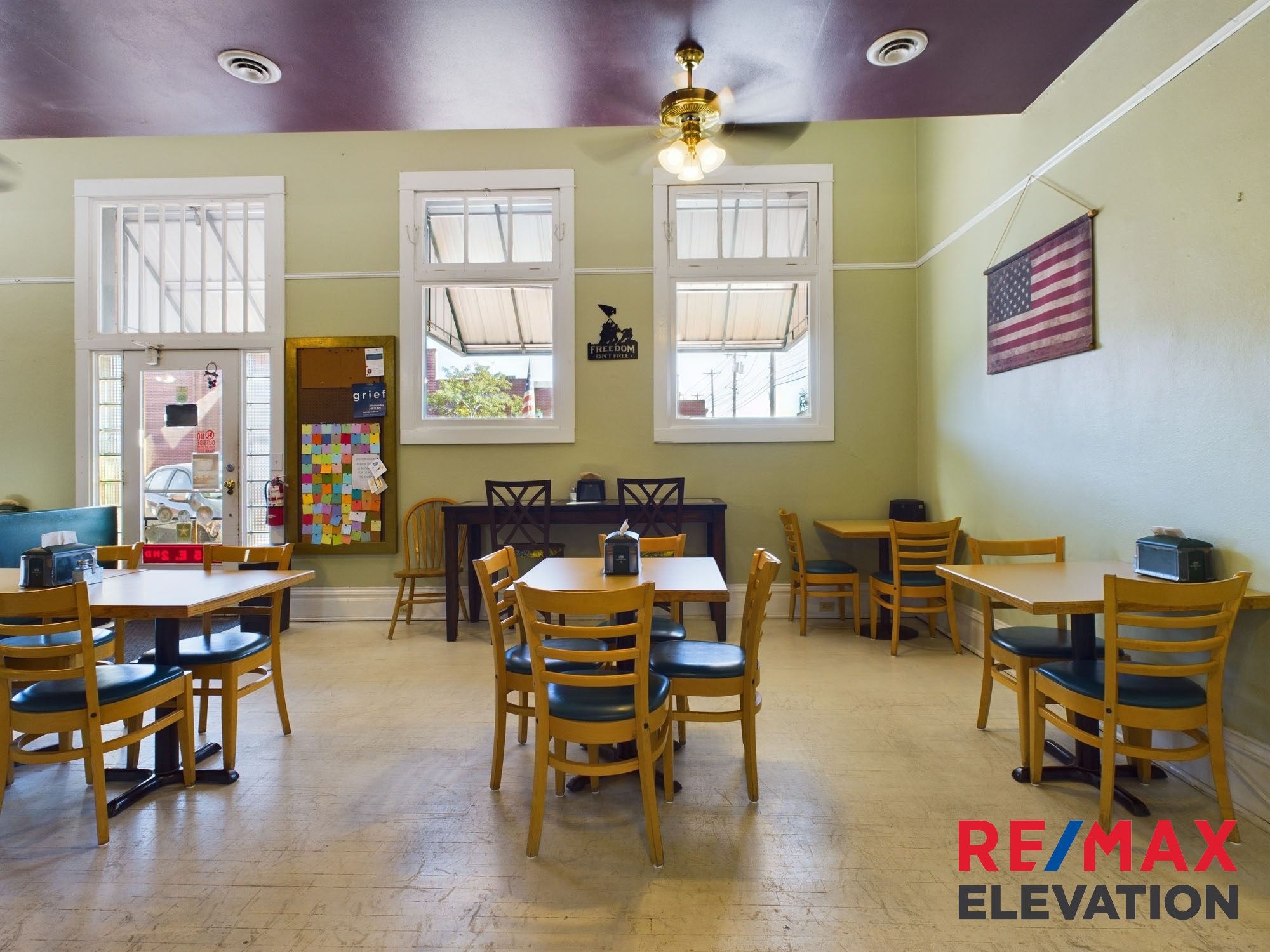 Profitable Cafe Business for Sale, 135 East 2nd Street, Powell, WY 82435