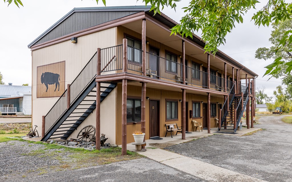 Riverfront Oasis Motel & RV Park – Prime Investment Opportunity in Scenic Meeteetse, Wyoming, 1702 State Street, Meeteetse, WY 82433