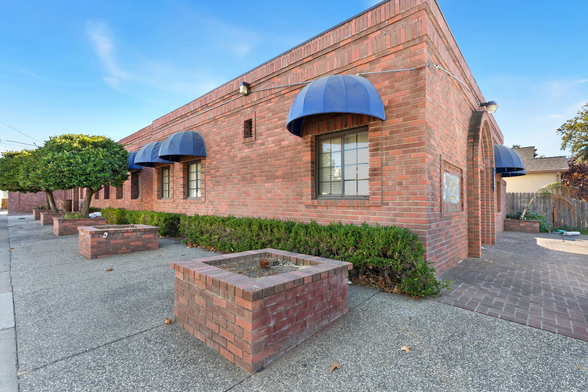 646 El Camino Ave