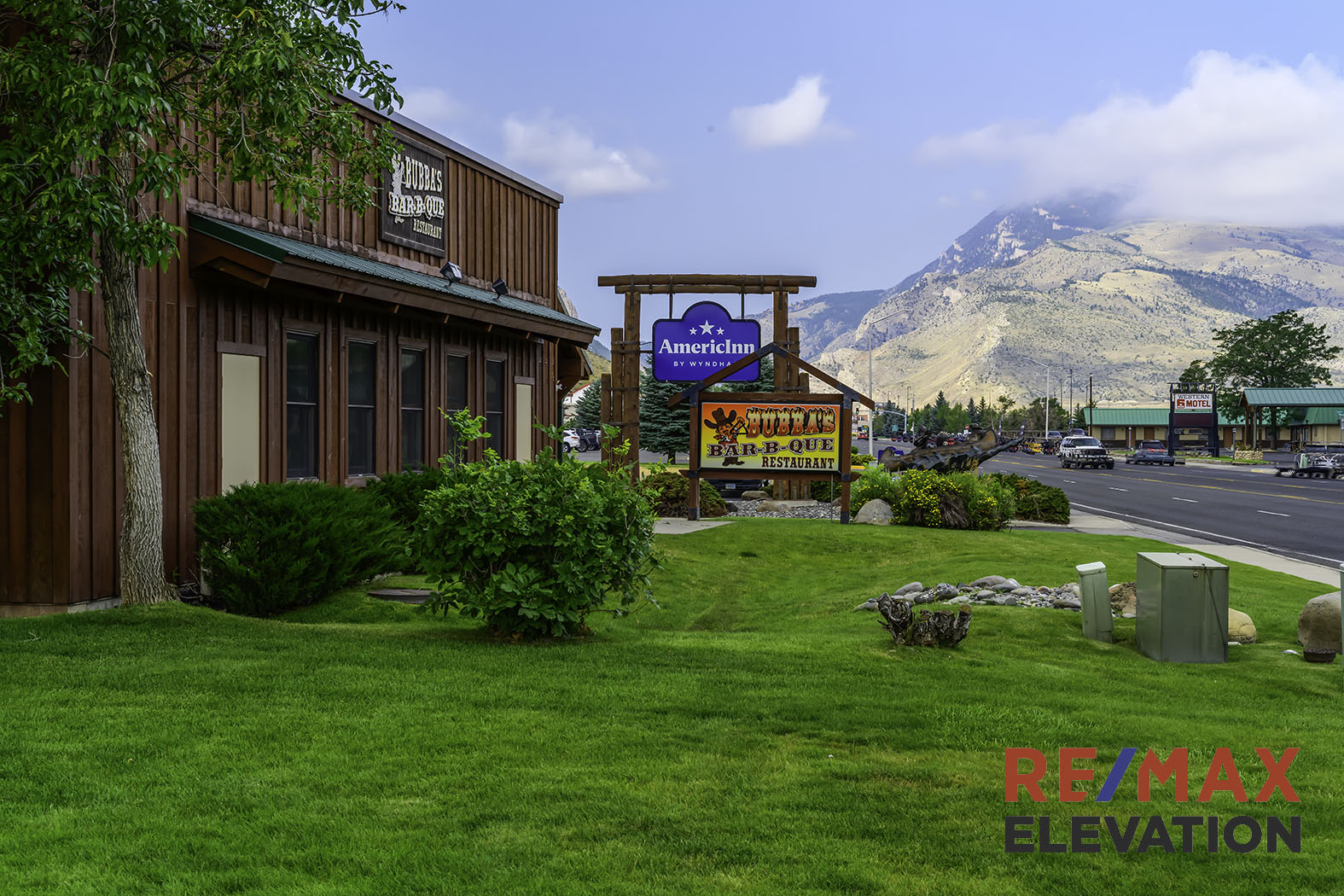 Profitable Turn-Key BBQ Restaurant with Franchise Support in Cody, WY – Prime Location Near Yellowstone, 512 Yellowstone Avenue, Cody, WY 82414