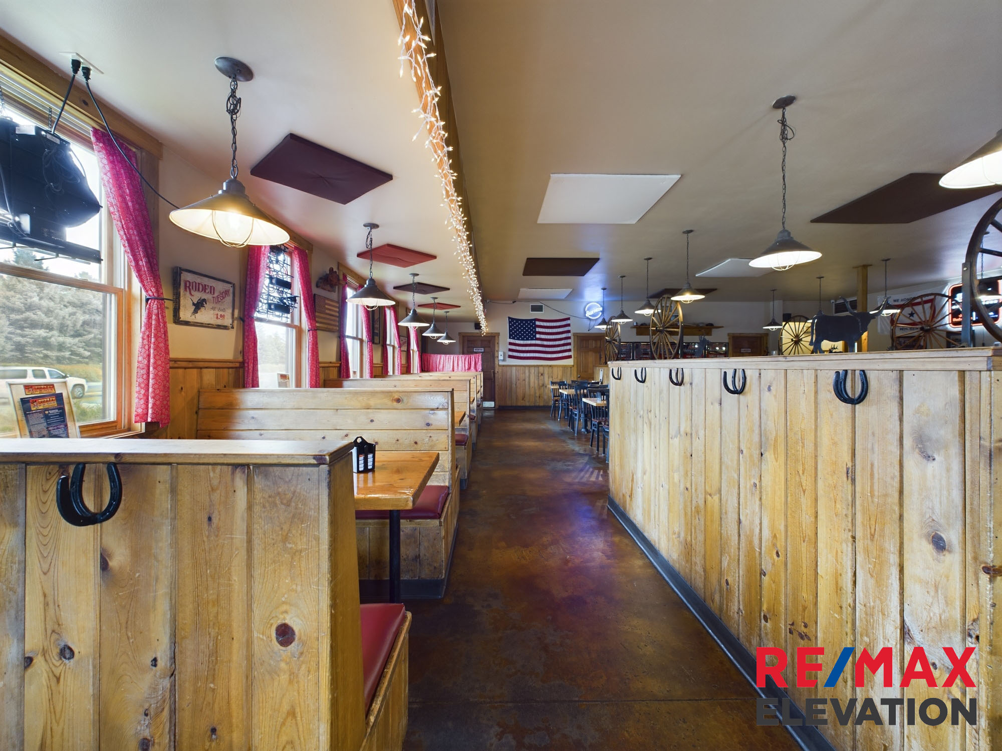 Profitable Turn-Key BBQ Restaurant with Franchise Support in Cody, WY – Prime Location Near Yellowstone, 512 Yellowstone Avenue, Cody, WY 82414