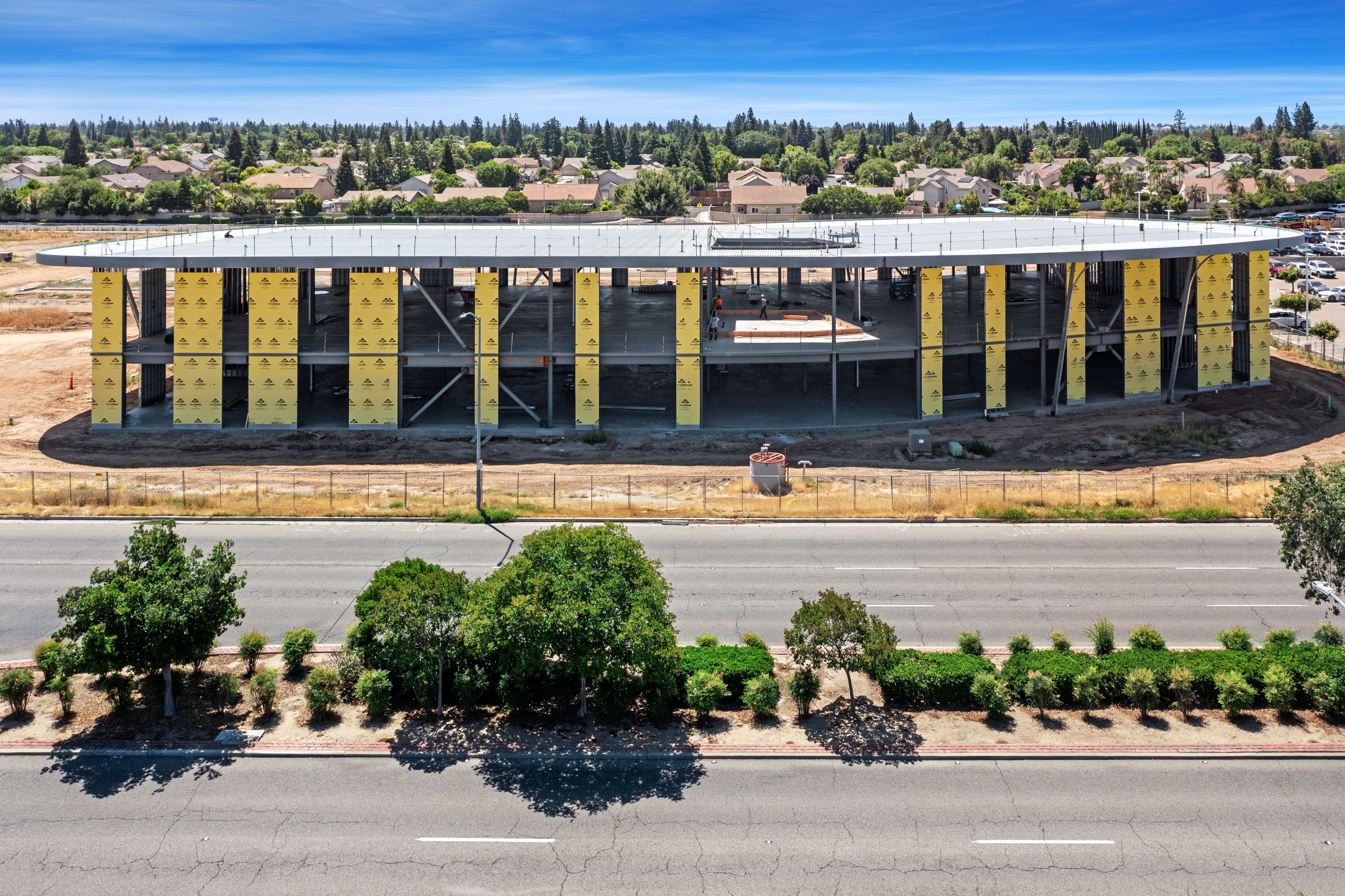 Herndon Pinnacle Office Complex, 700 W. Herndon Avenue, Clovis, CA 93612