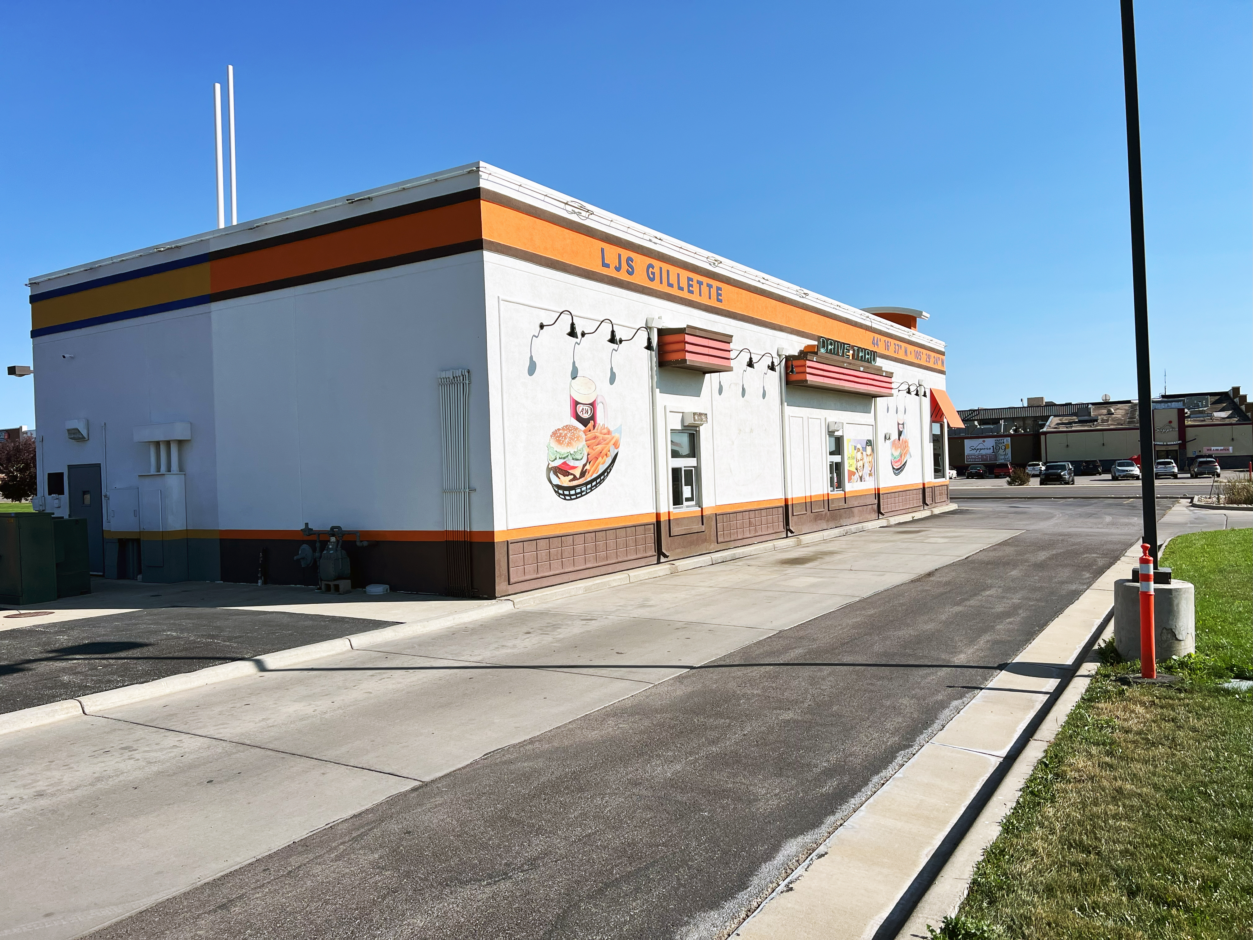 Drive-Thru Restaurant, 1920 Cliff Davis Drive, Gillette, WY 82718