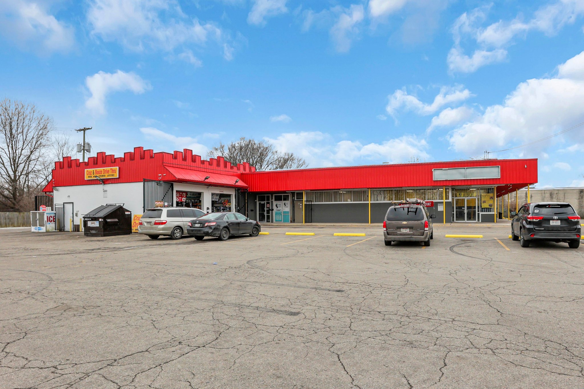 890 sq ft Southside Columbus retail or office space! 1505 Frebis Ave, Unit D, 1505 Frebis Avenue, Columbus, OH 43206