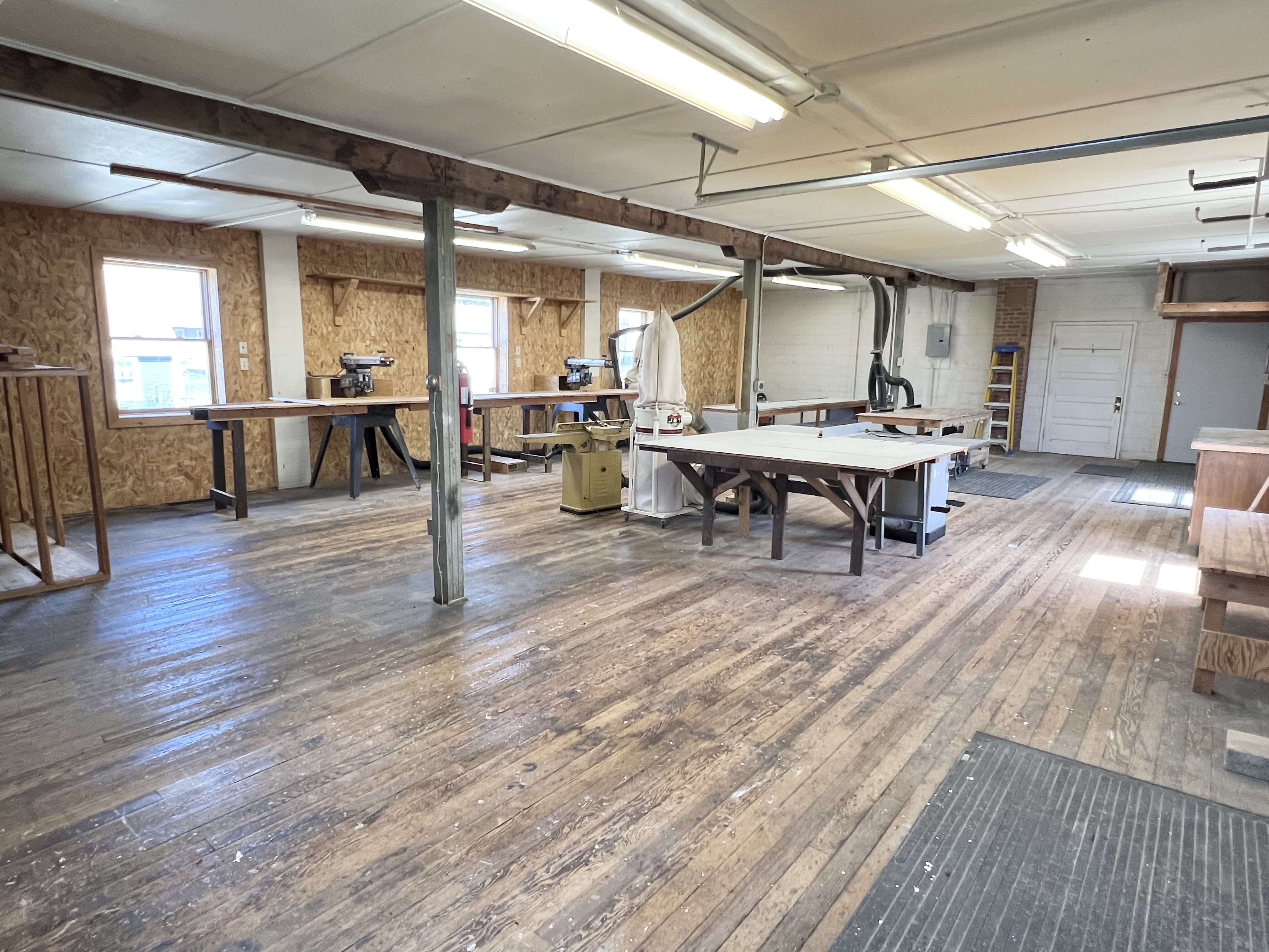 219 West 11th Street North, Newton, IA 50208