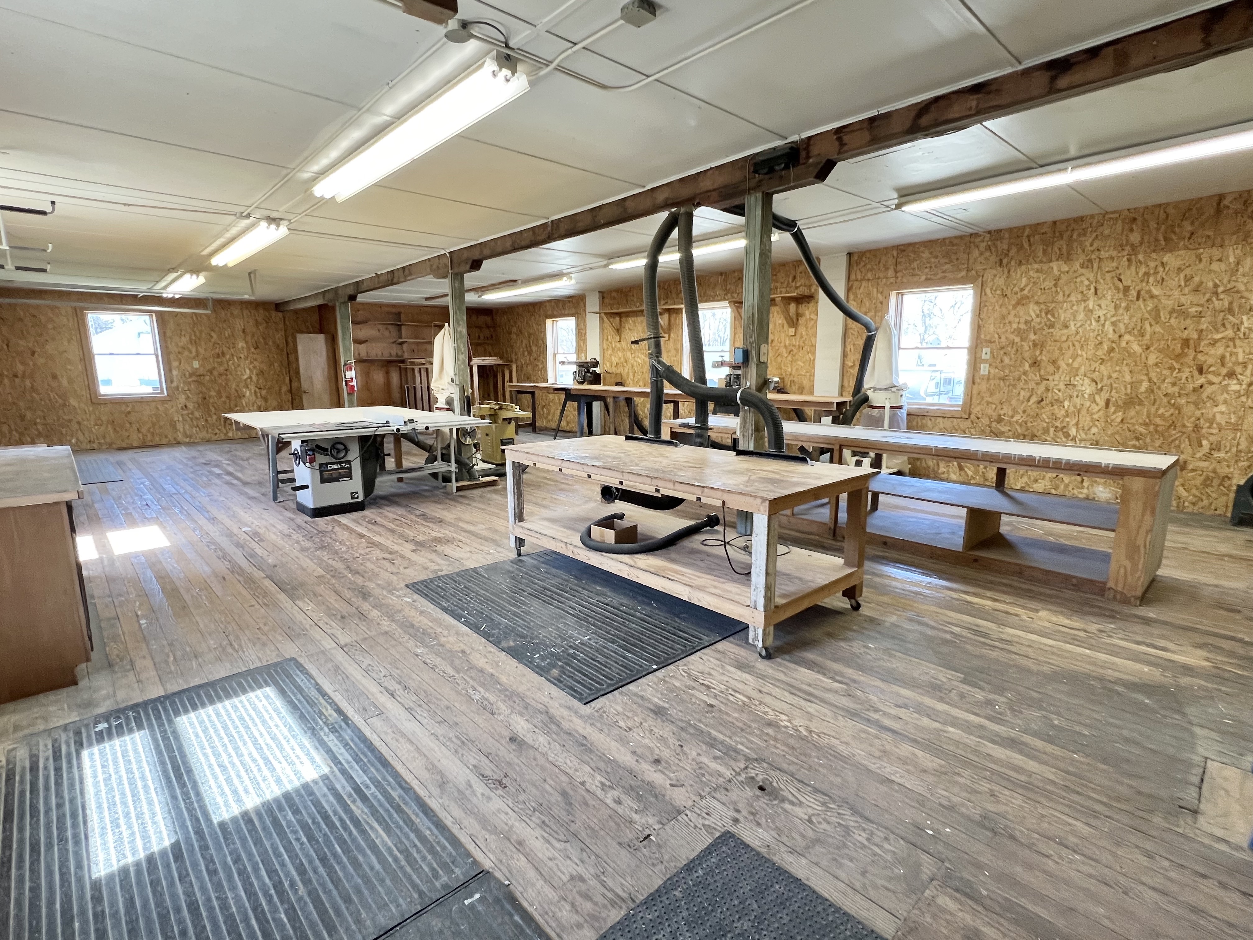 219 West 11th Street North, Newton, IA 50208